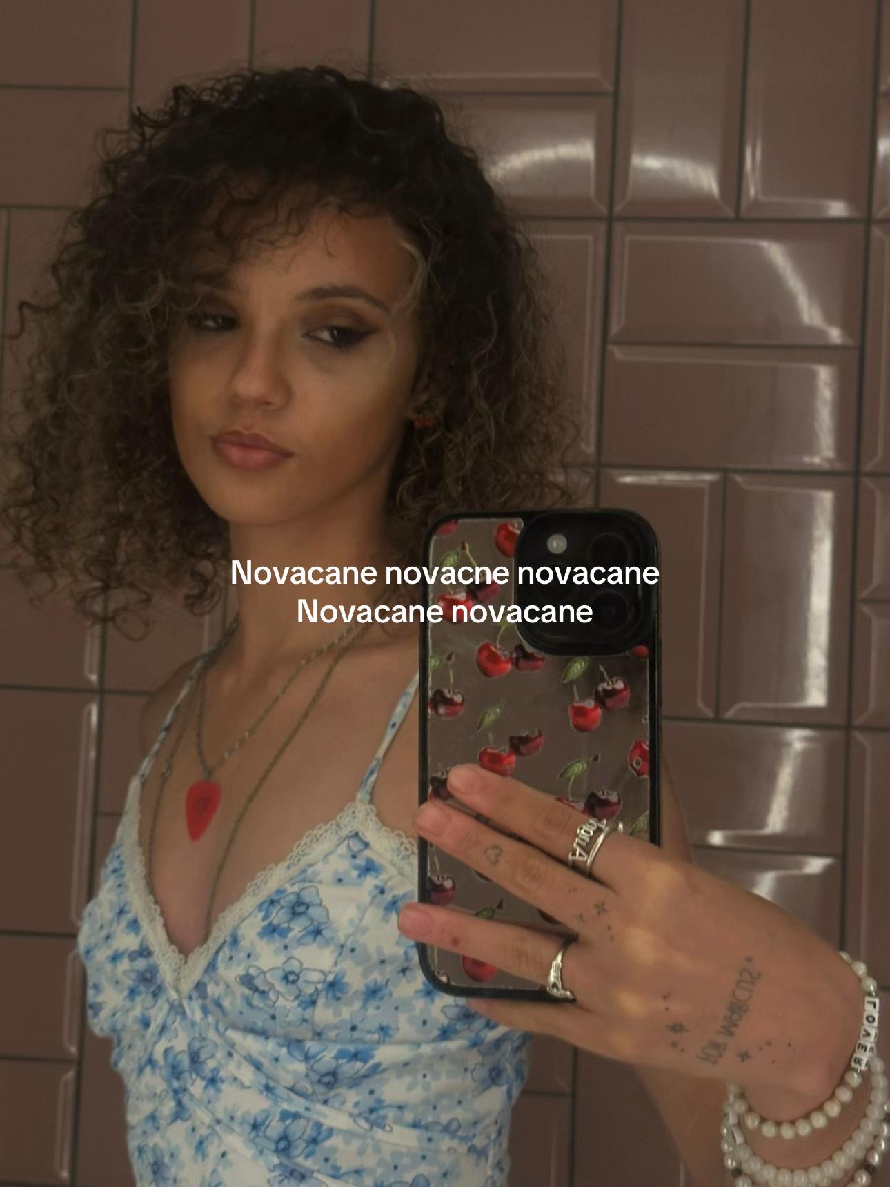 @AURÉLIA