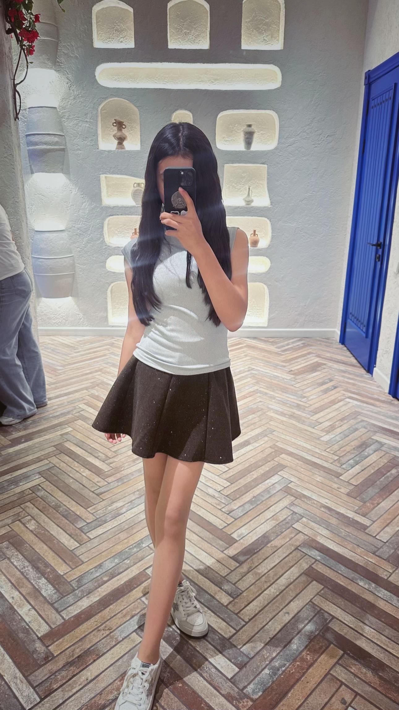 @888