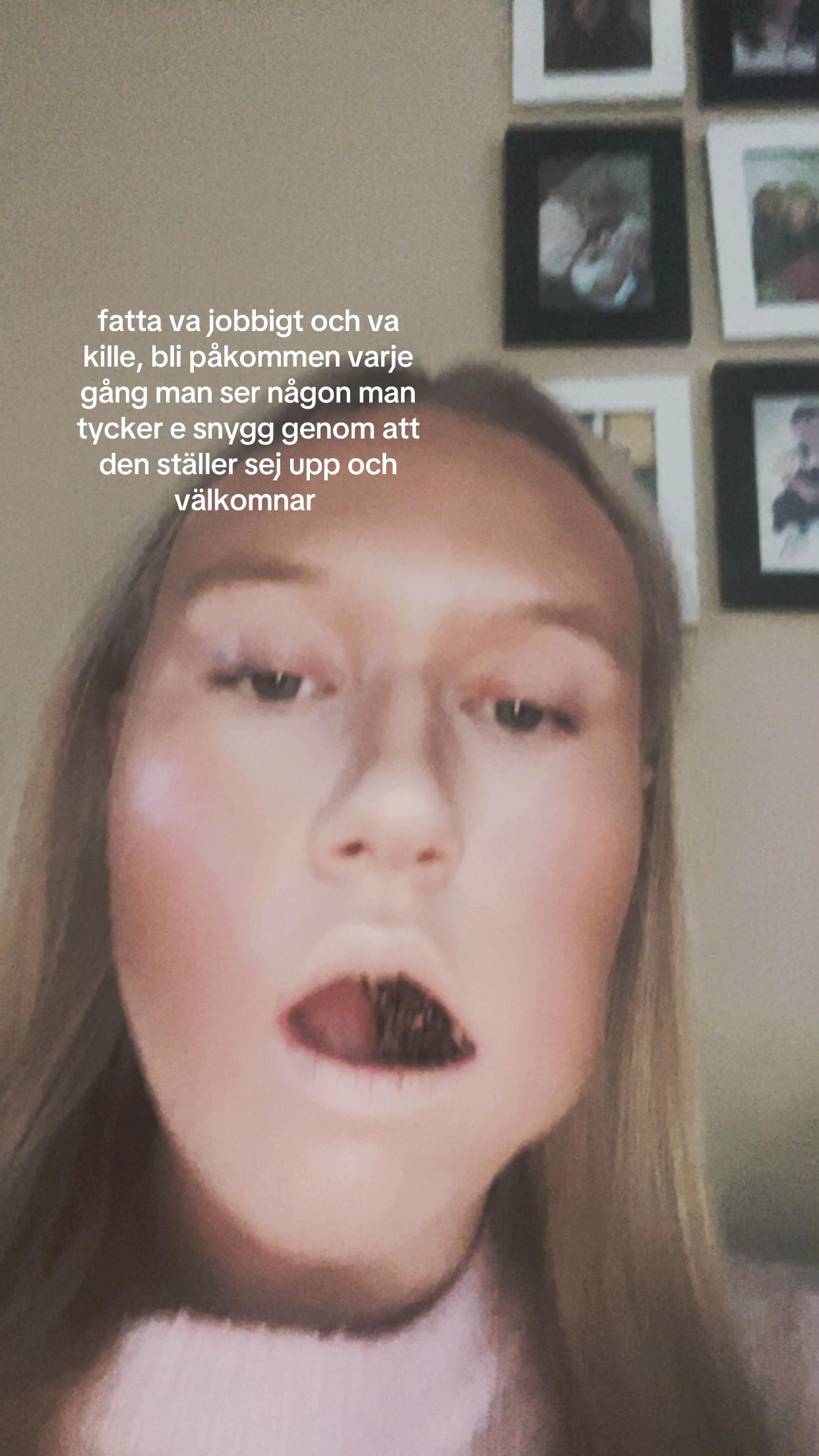 @𝒿ℯ𝓃𝓃𝒾𝒻ℯ𝓇 🫰🏽😹