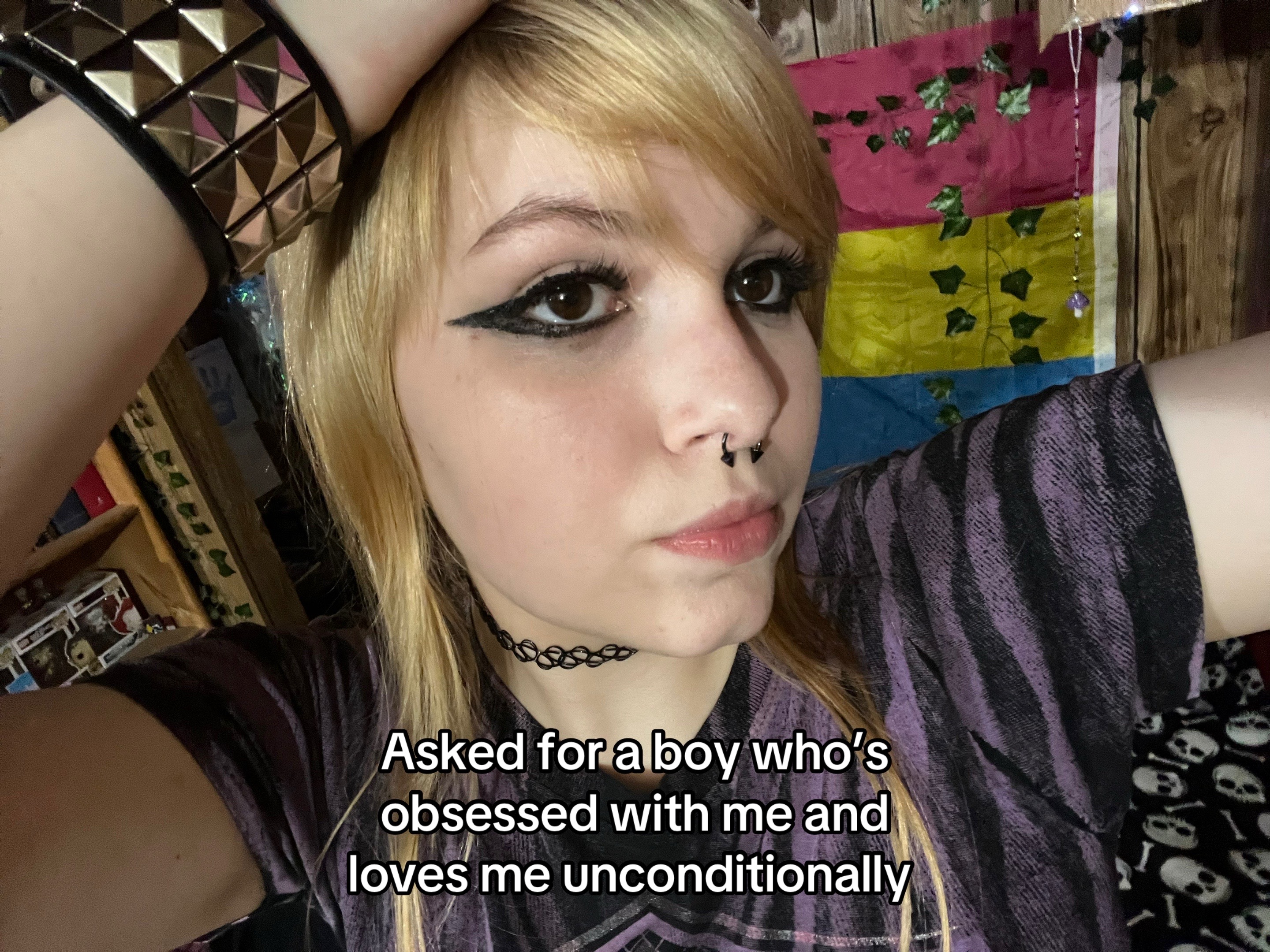 @⦻emo.zombie⦻