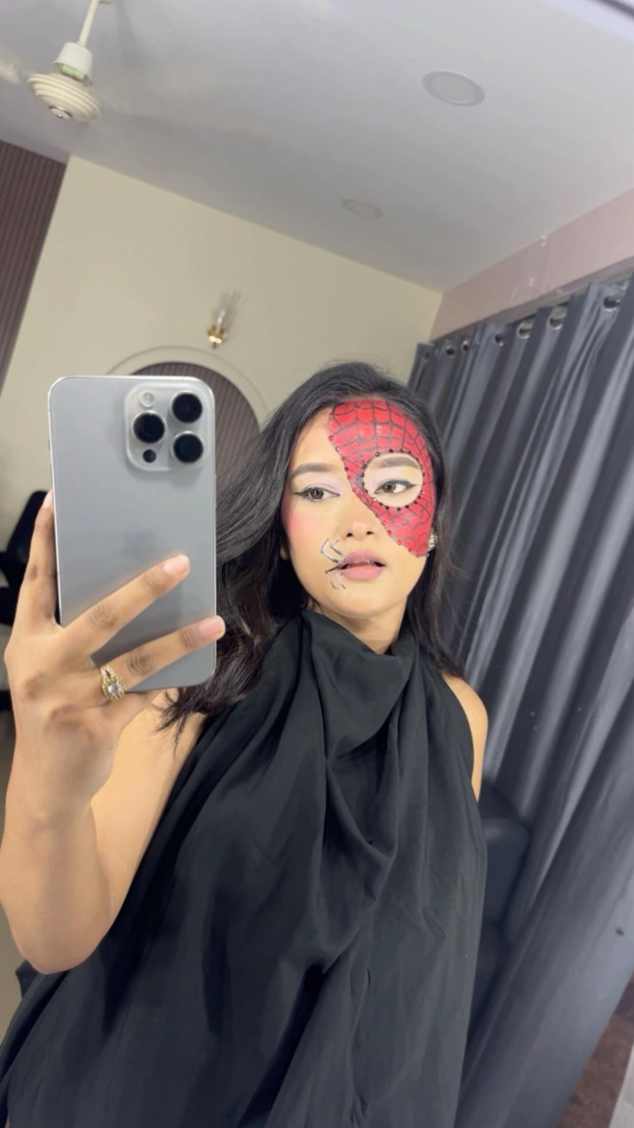 @Makeupwithaakriti