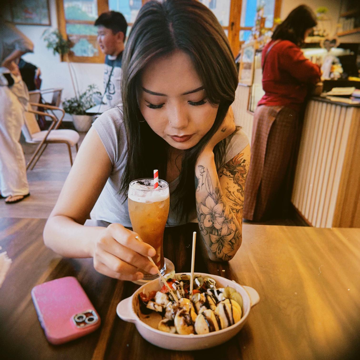 @ཡིཀས