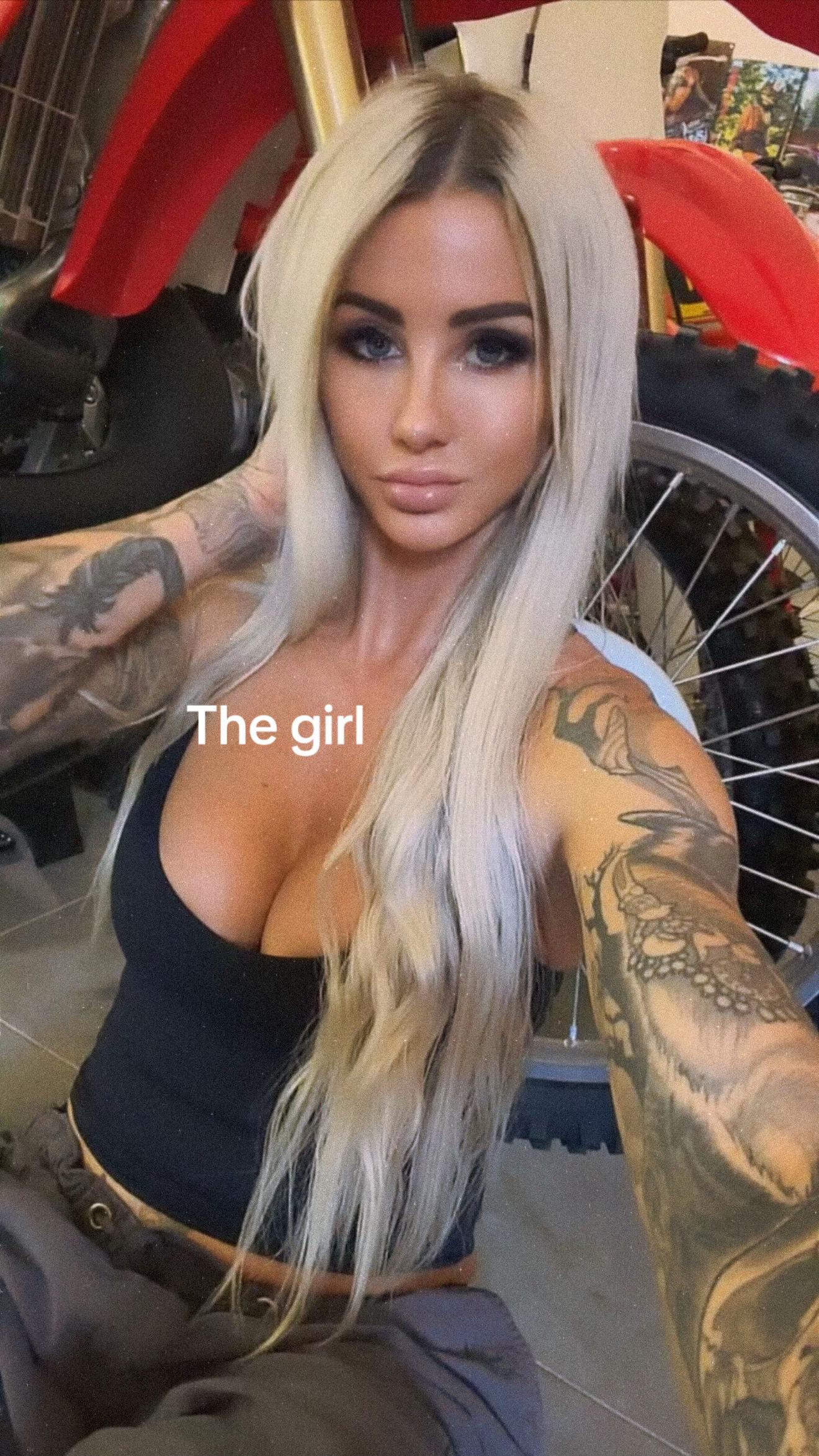 @Yana Roney