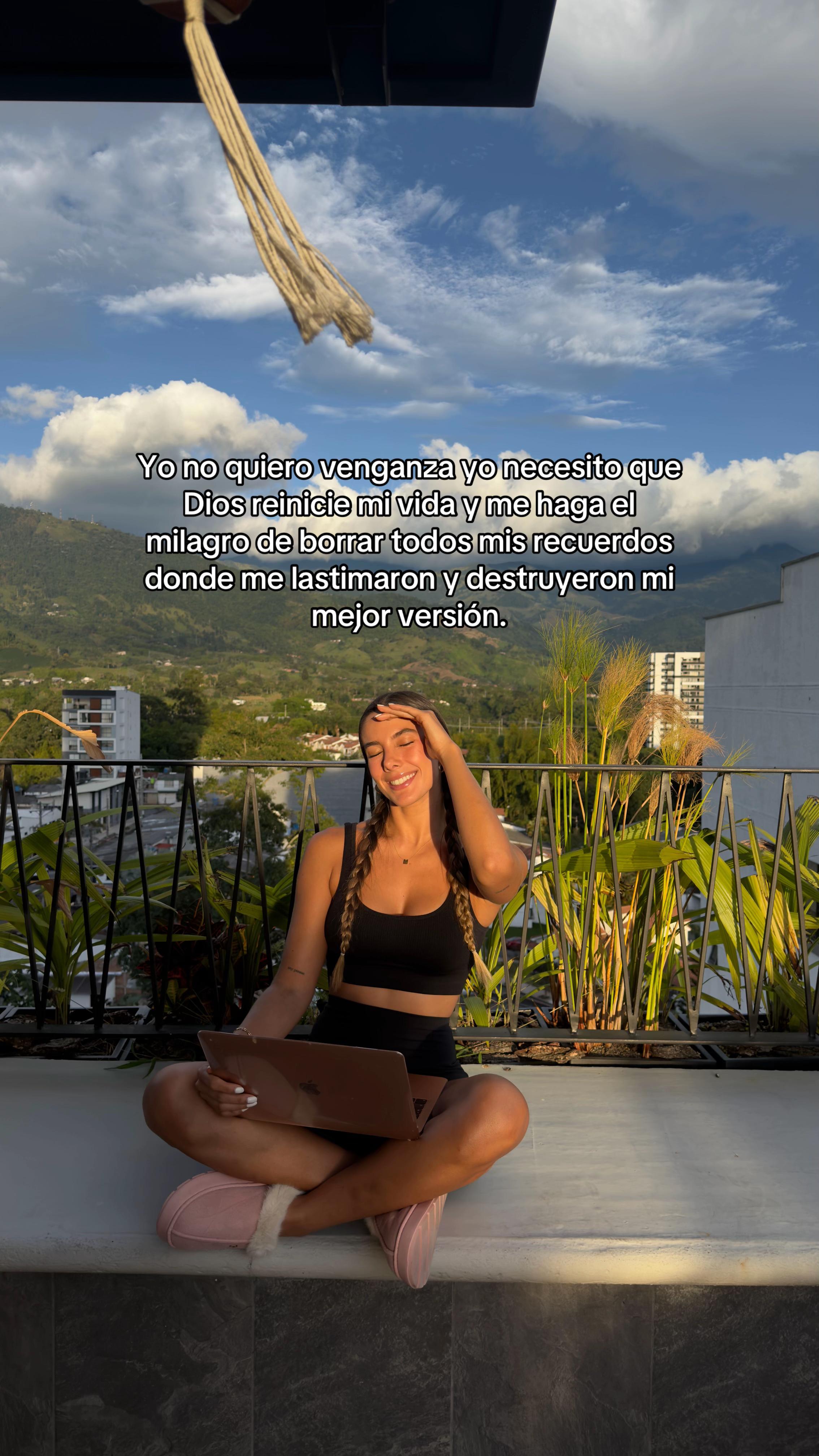 @MELANIE