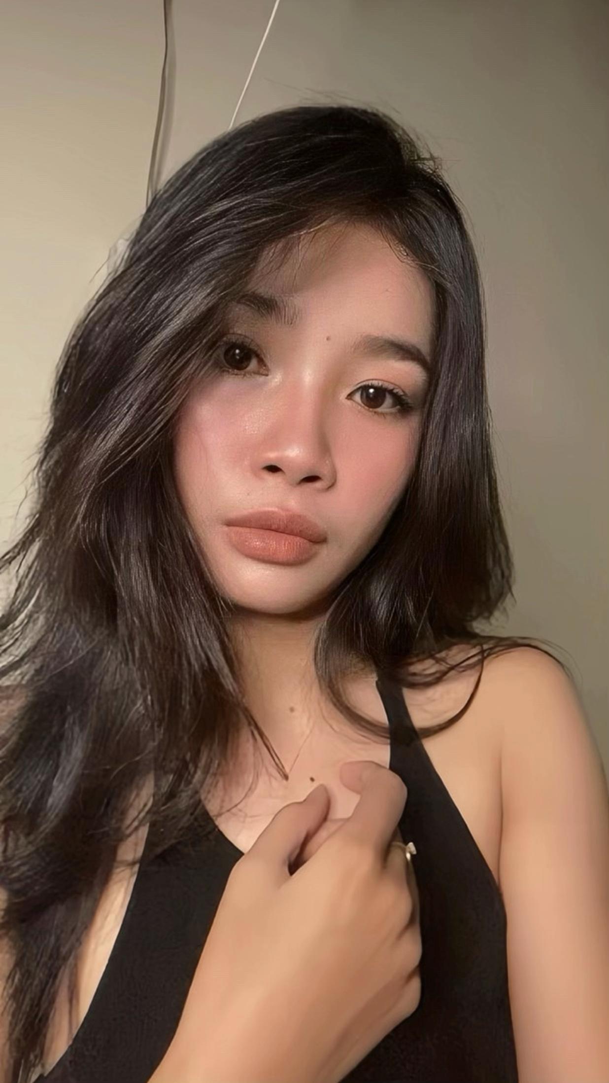 @Z’nich๐ฉโ๏ธ