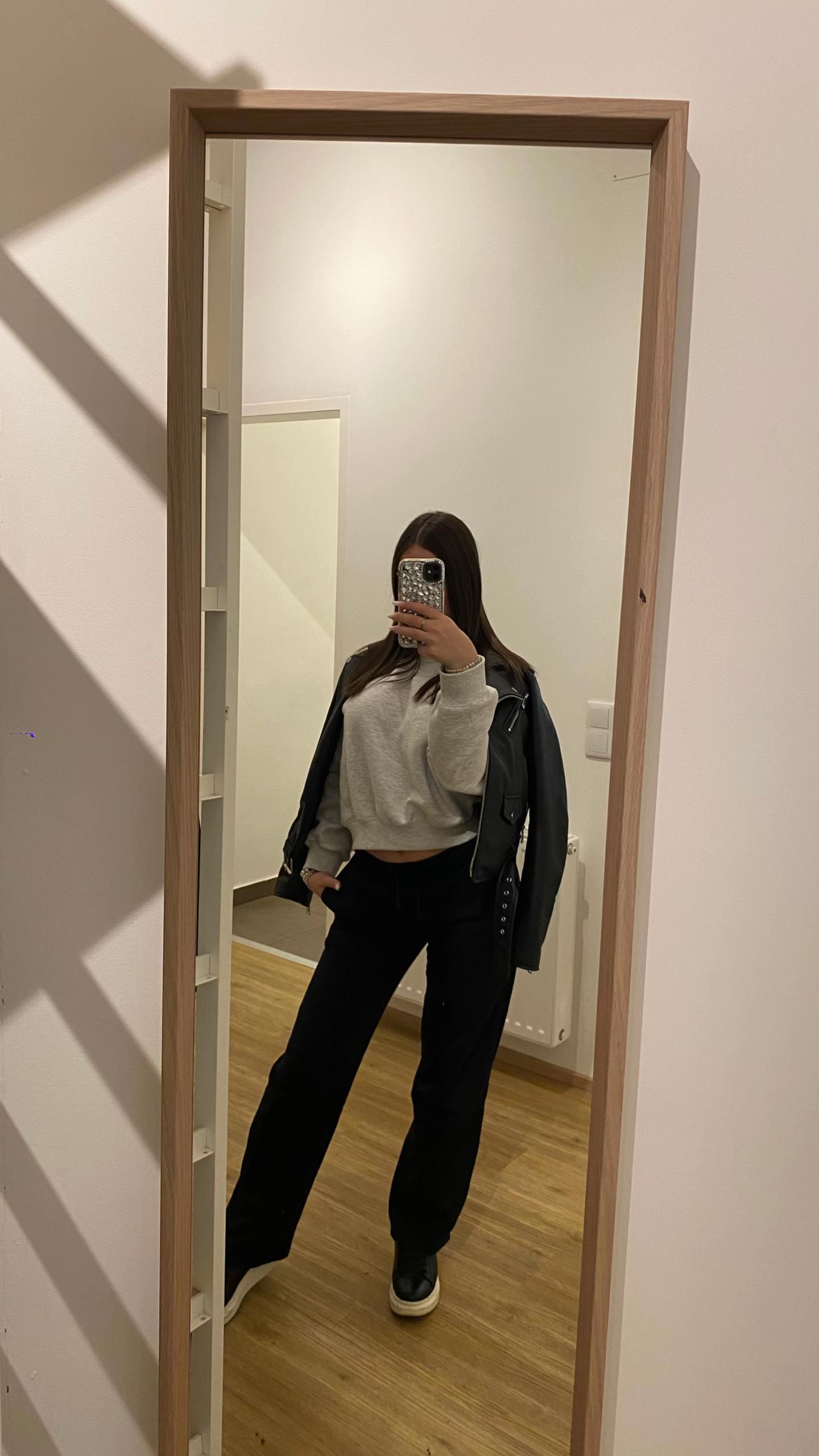 @𝑒𝑙𝑖