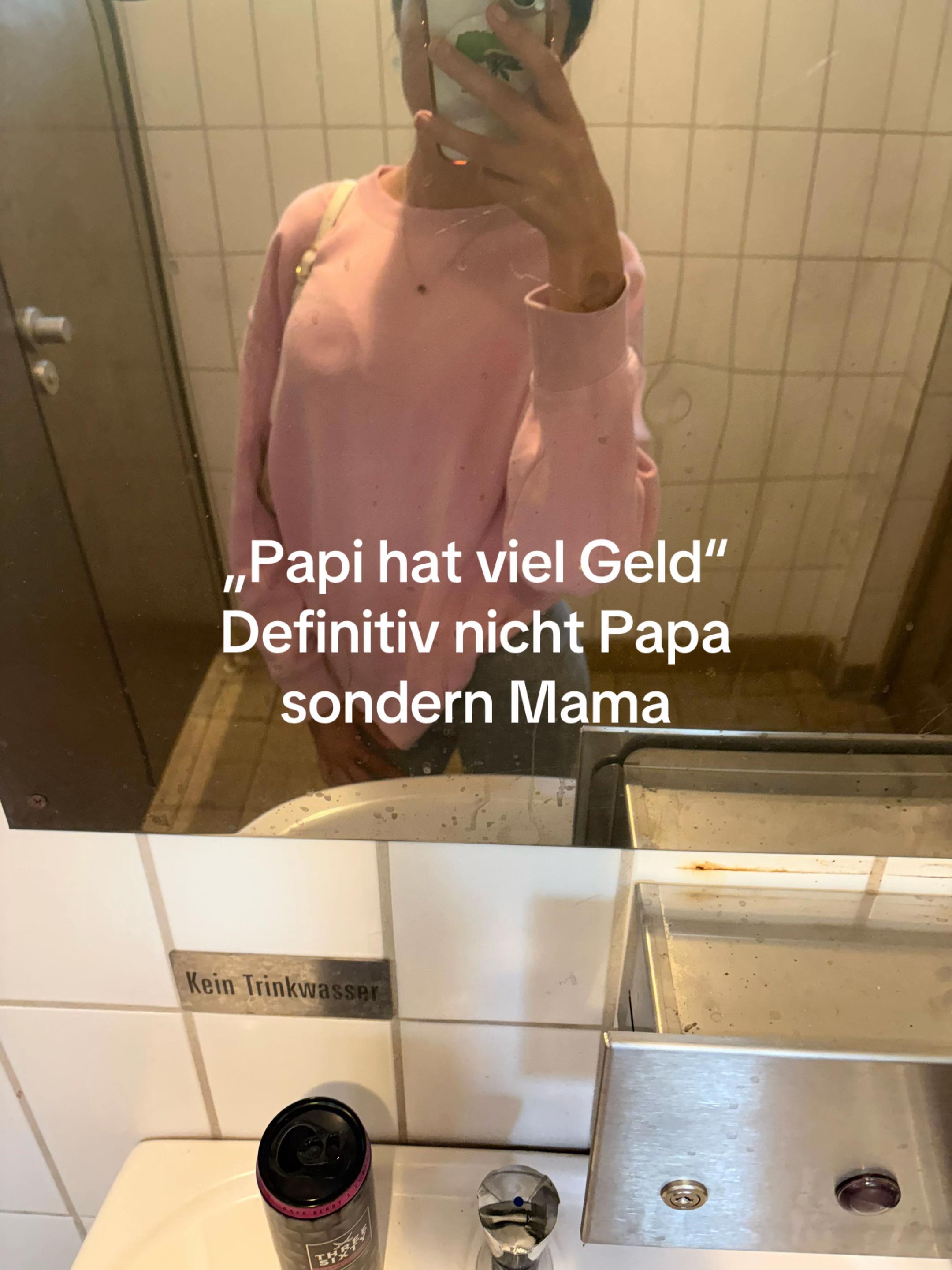 @𝐄𝐦𝐦𝐲