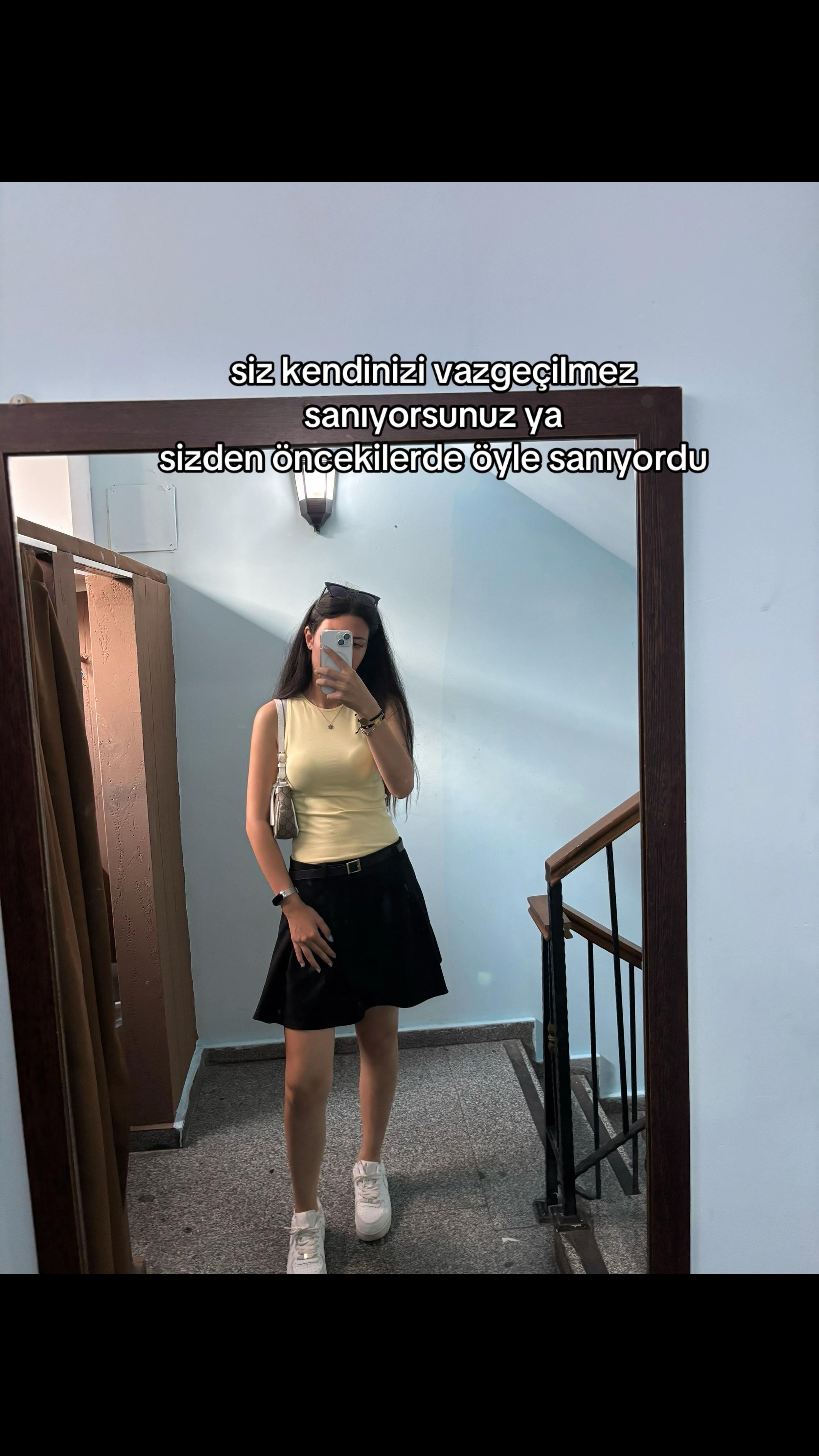 @S'Y