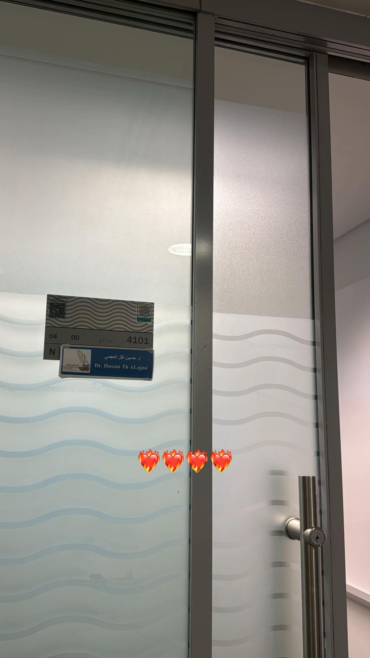 @B👩🏻&zwj;🏫