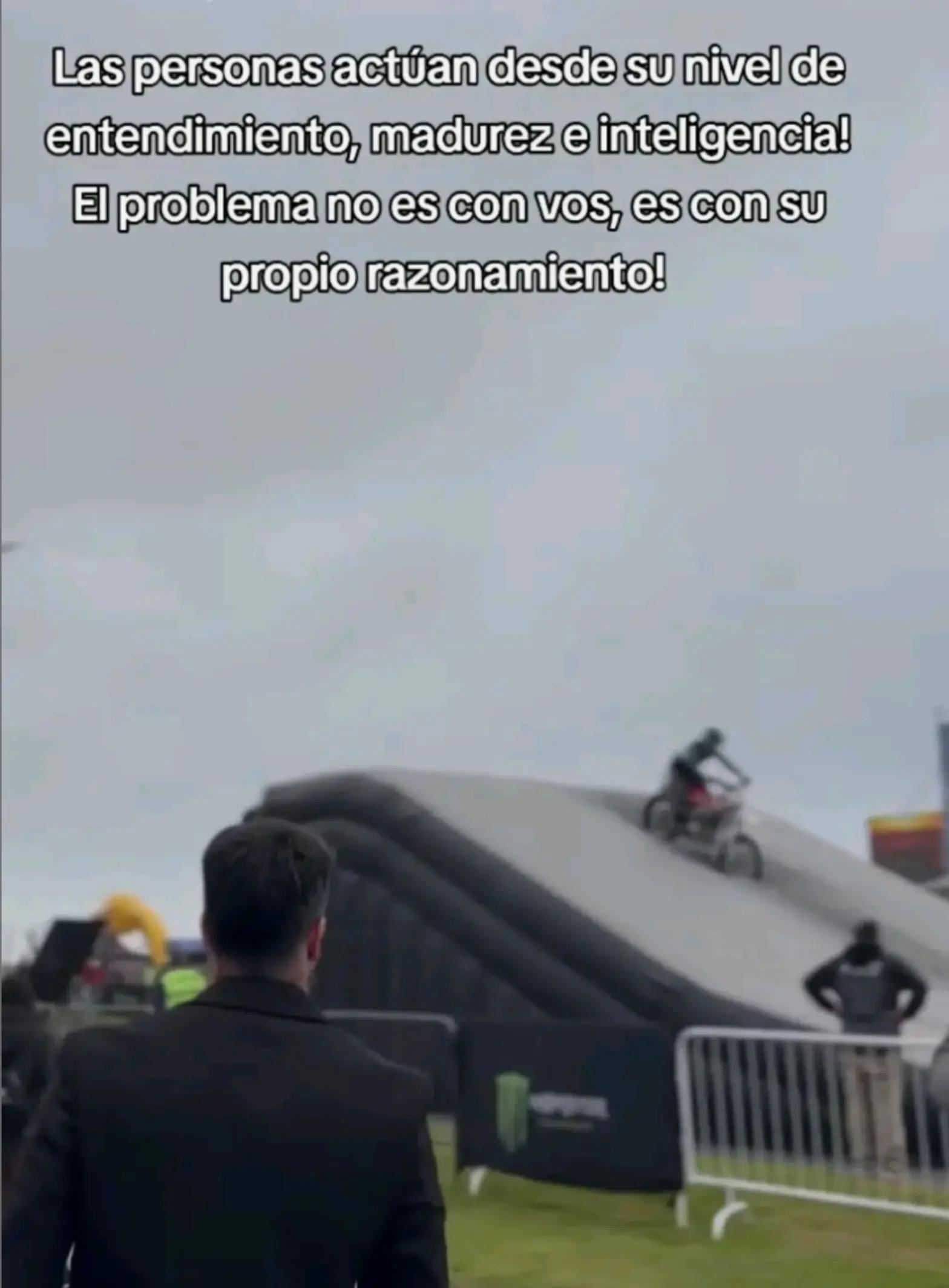 @Leo ๐บ๐พ oficial