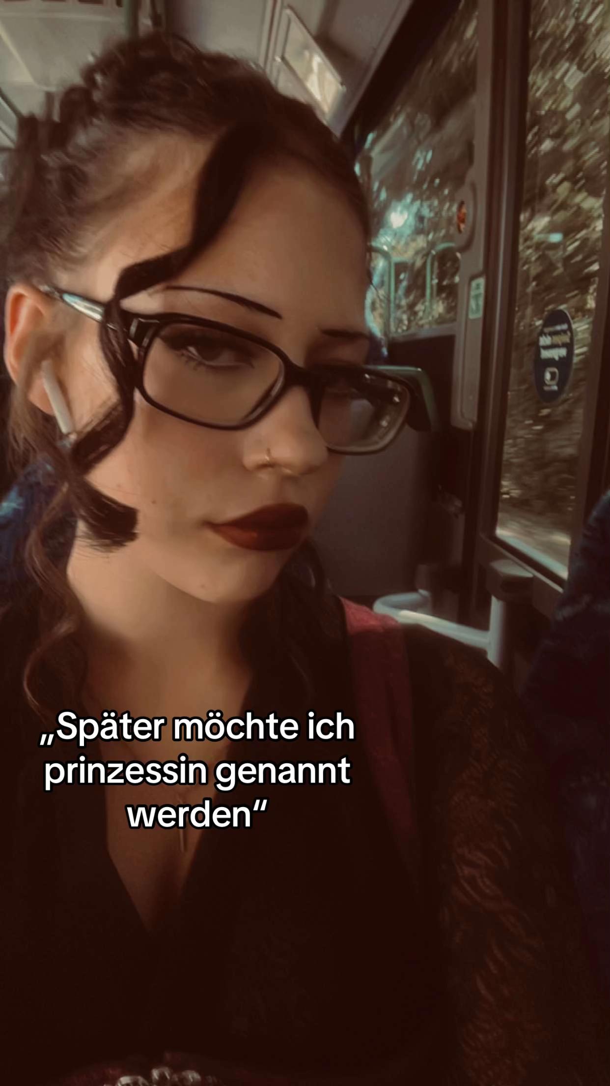 @Nena🦆