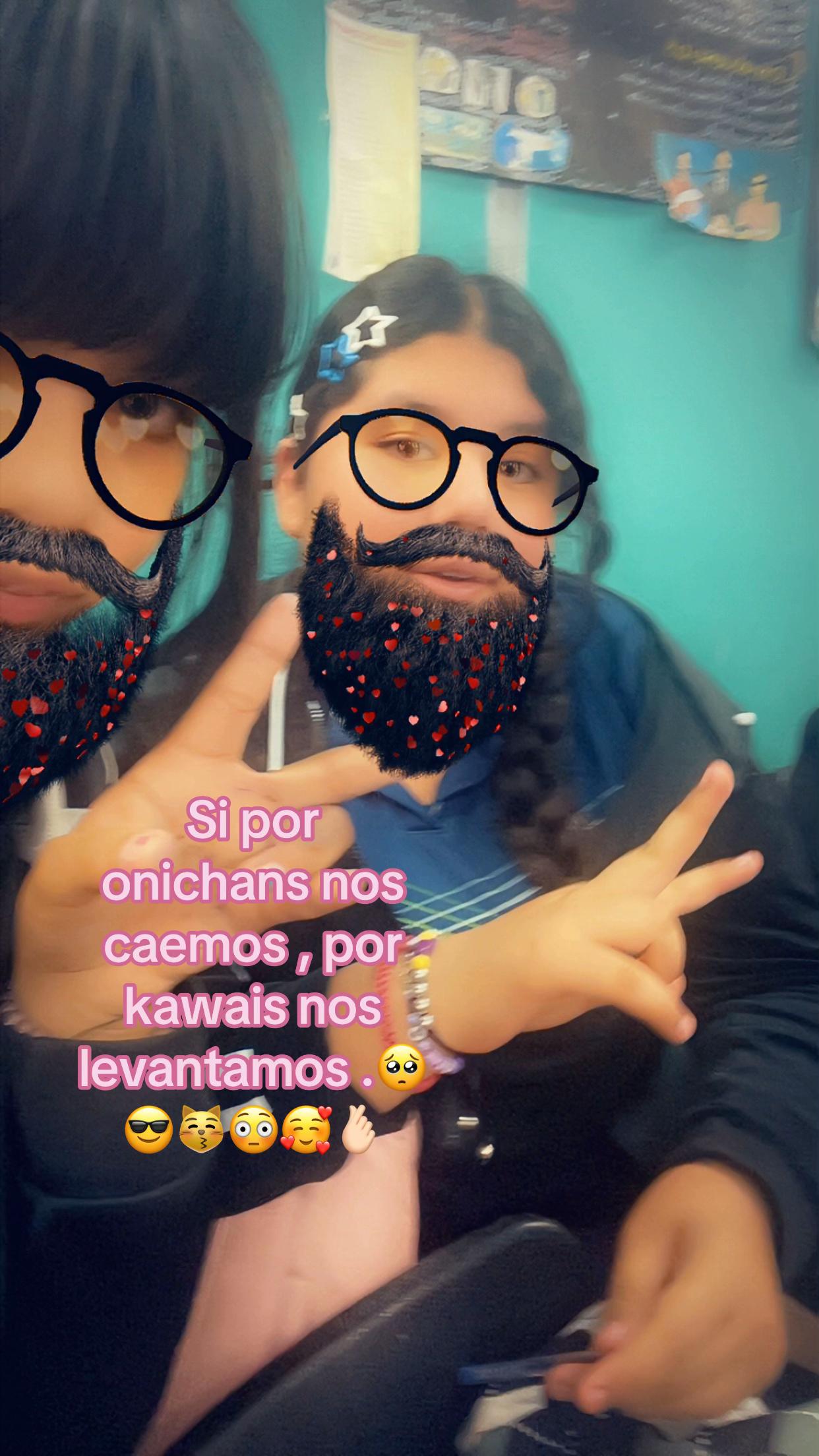 @adri_avila00