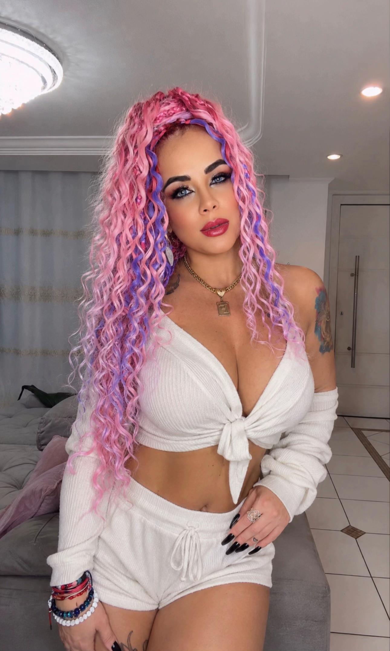 @Débora Fantine