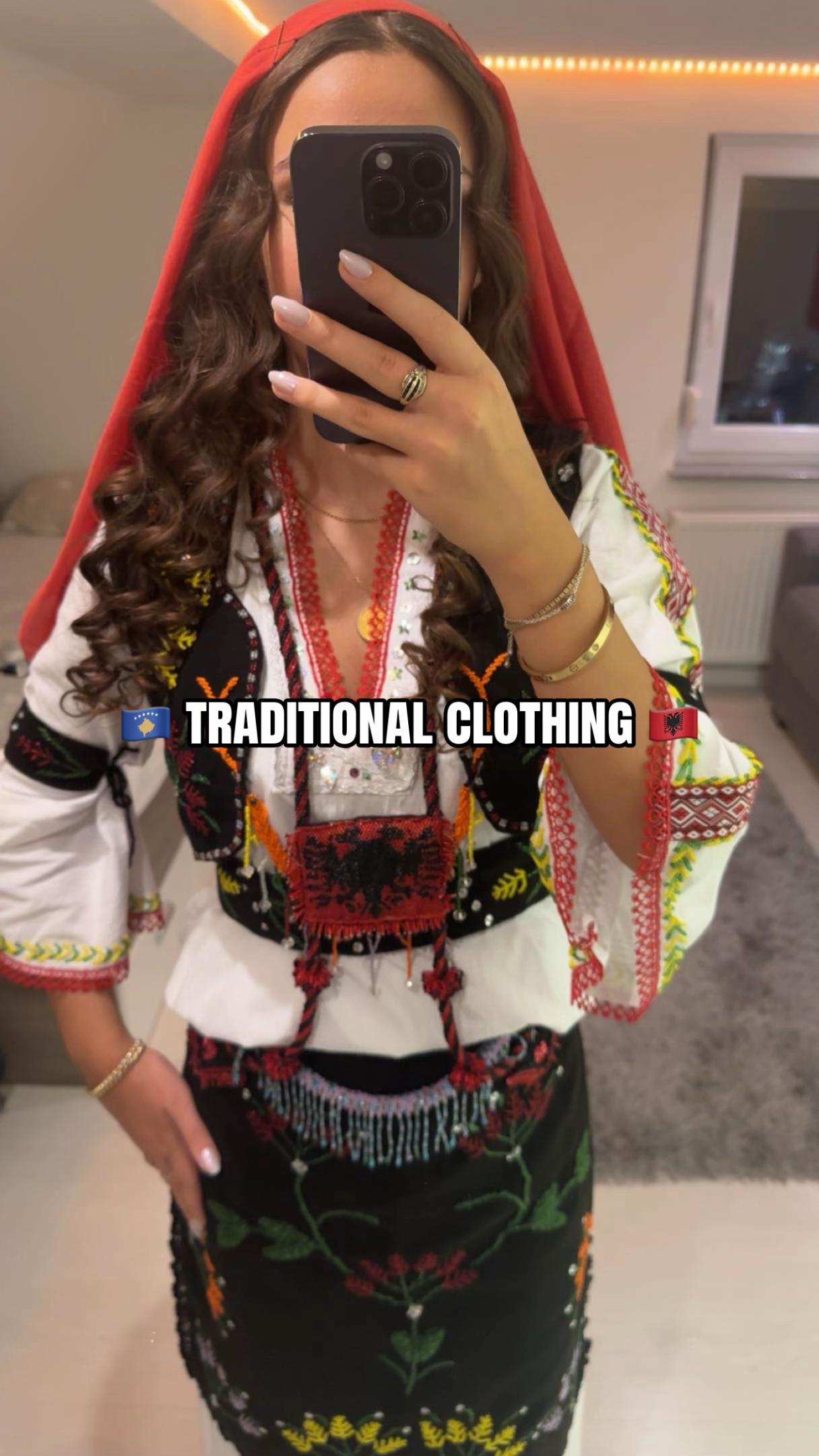 @𝐛𝐥𝐞𝐨𝐧𝐚🇦🇱