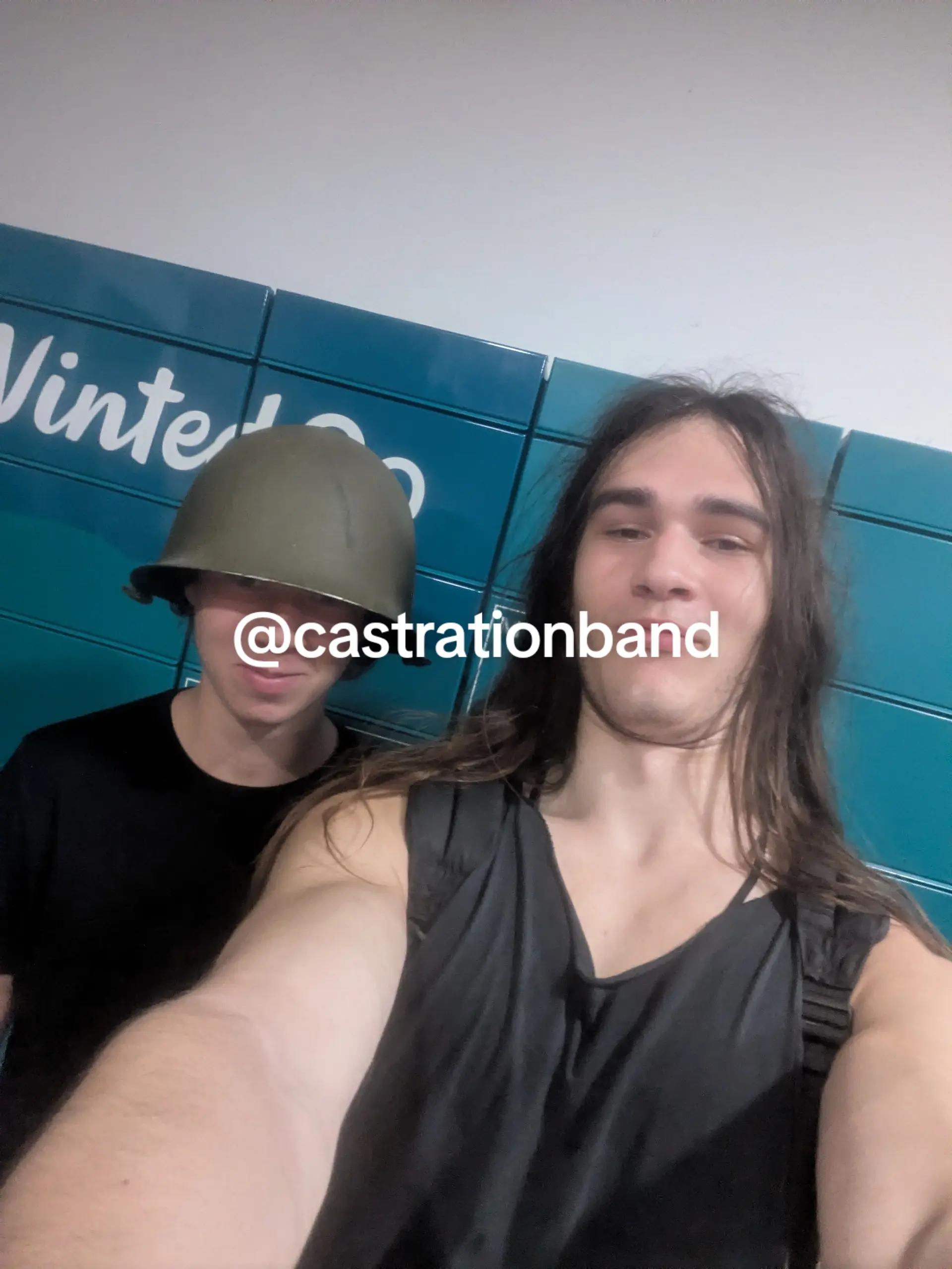 @πwo