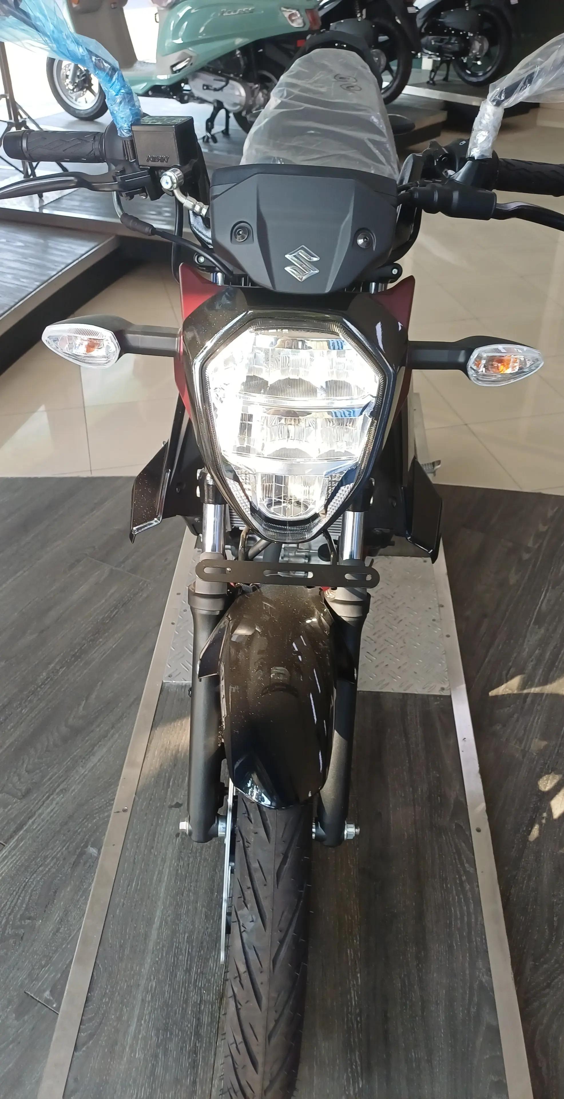 @suzuki hayam wuruk