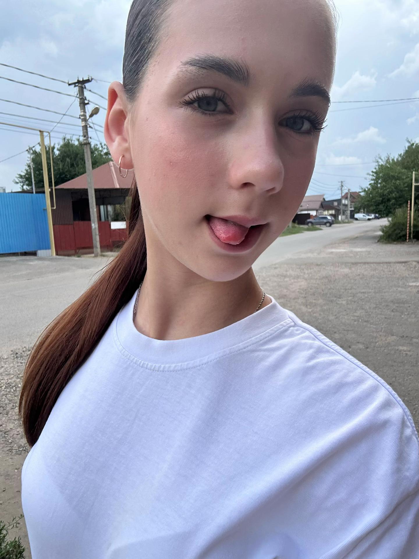 @дашуня