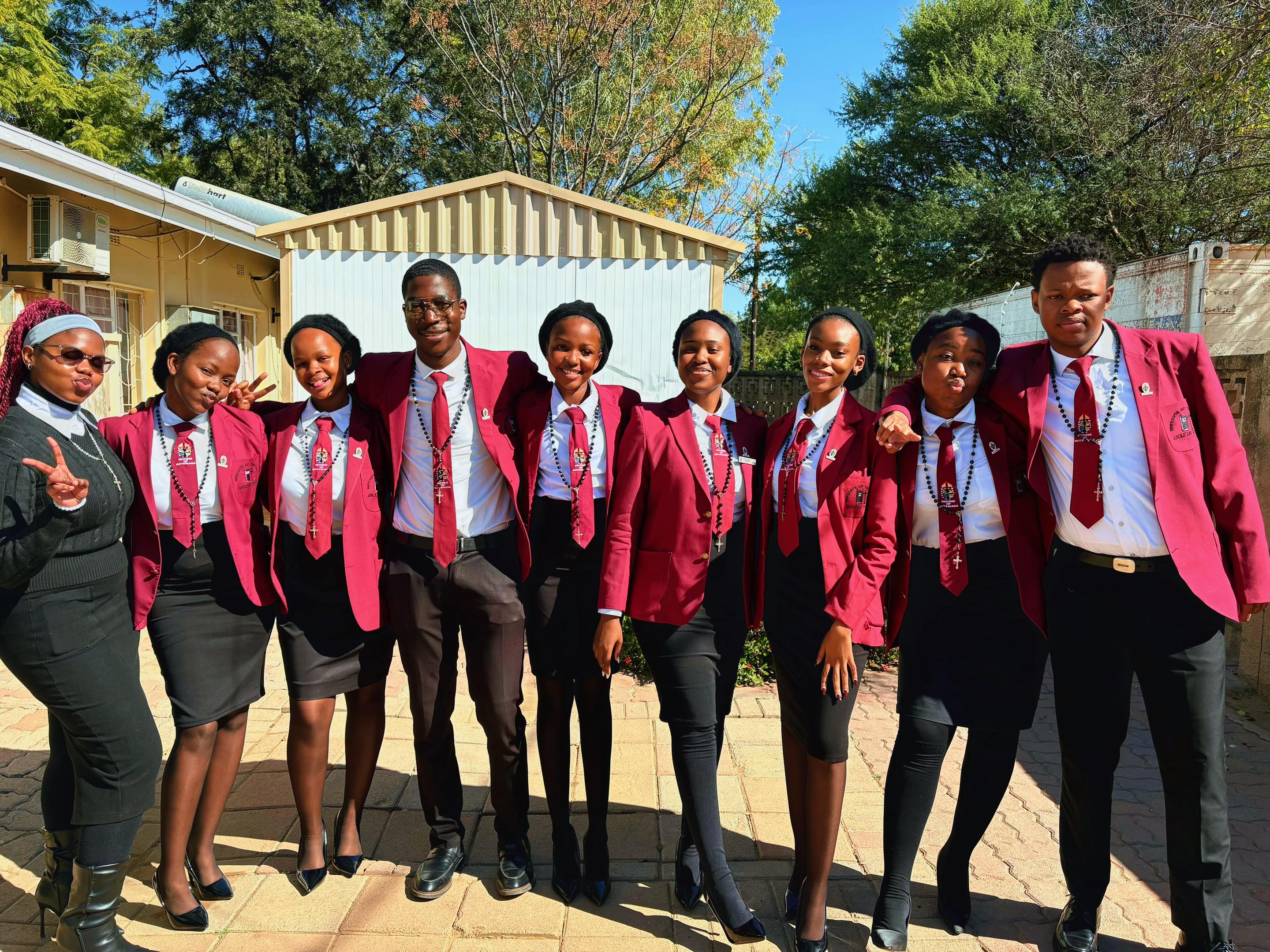 @ANGLICAN HOLY CROSS YOUTH❤️