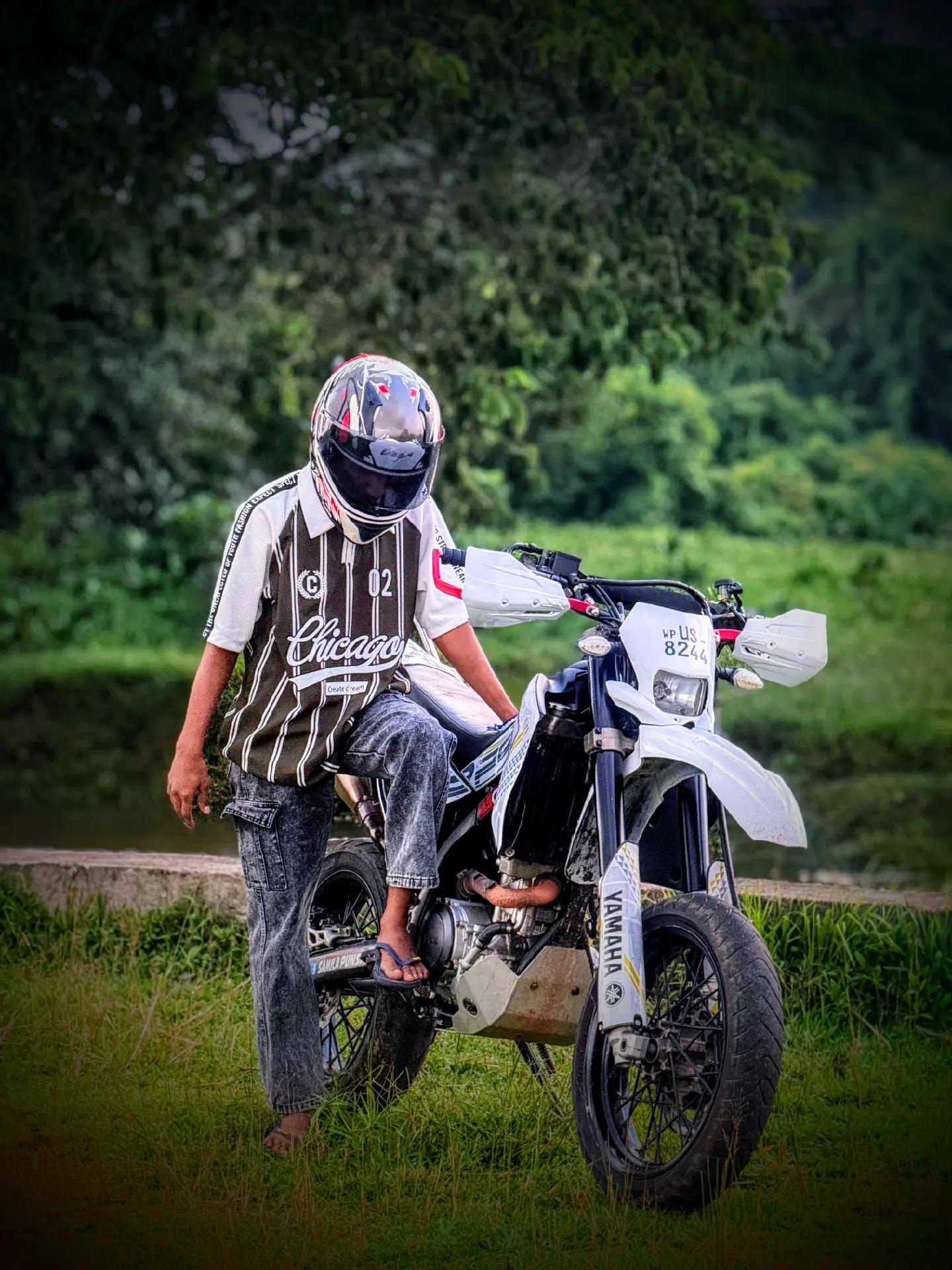 @03:23 >🧎💌 ".
