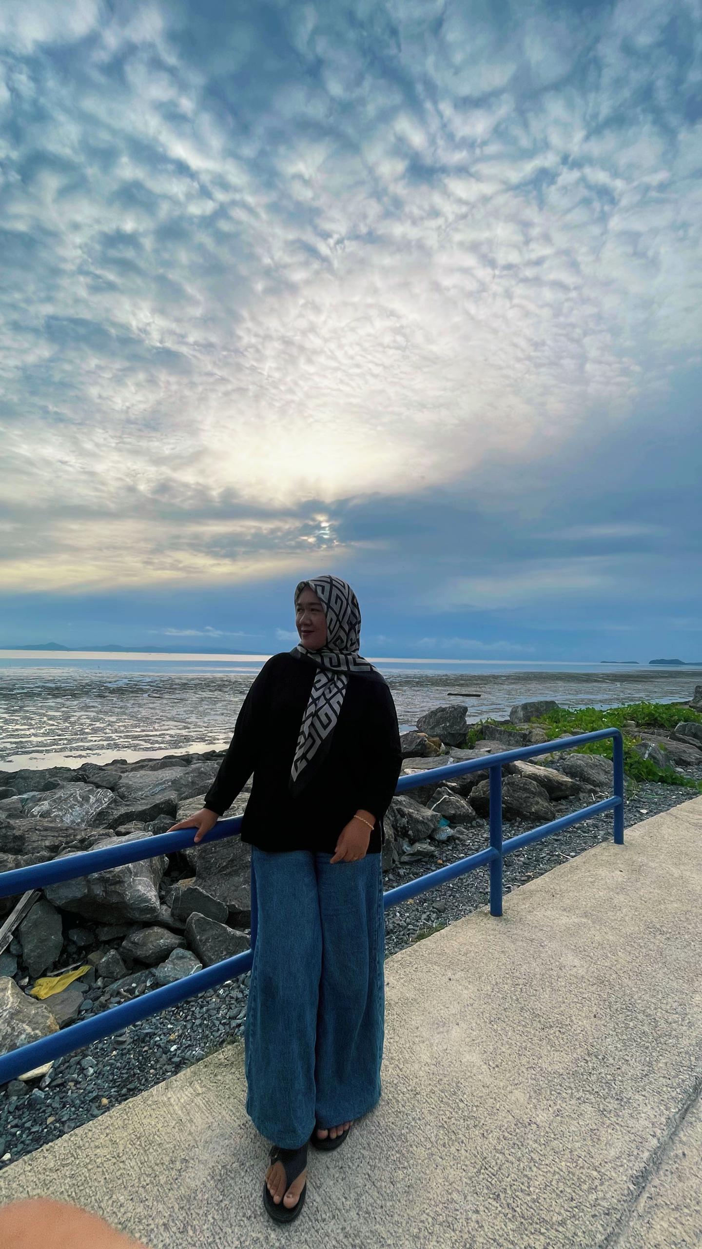 @afizahahamat🕊️