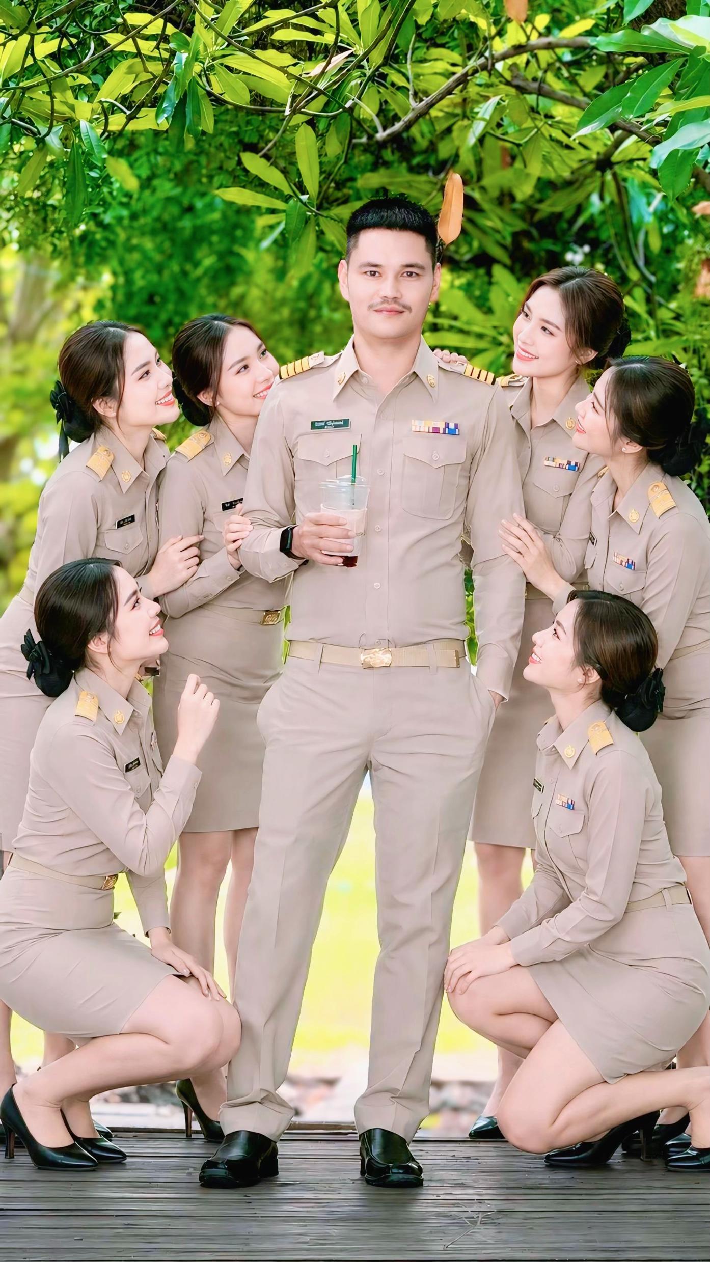 @ผู้ใหญ่ แบงค์ 🦁