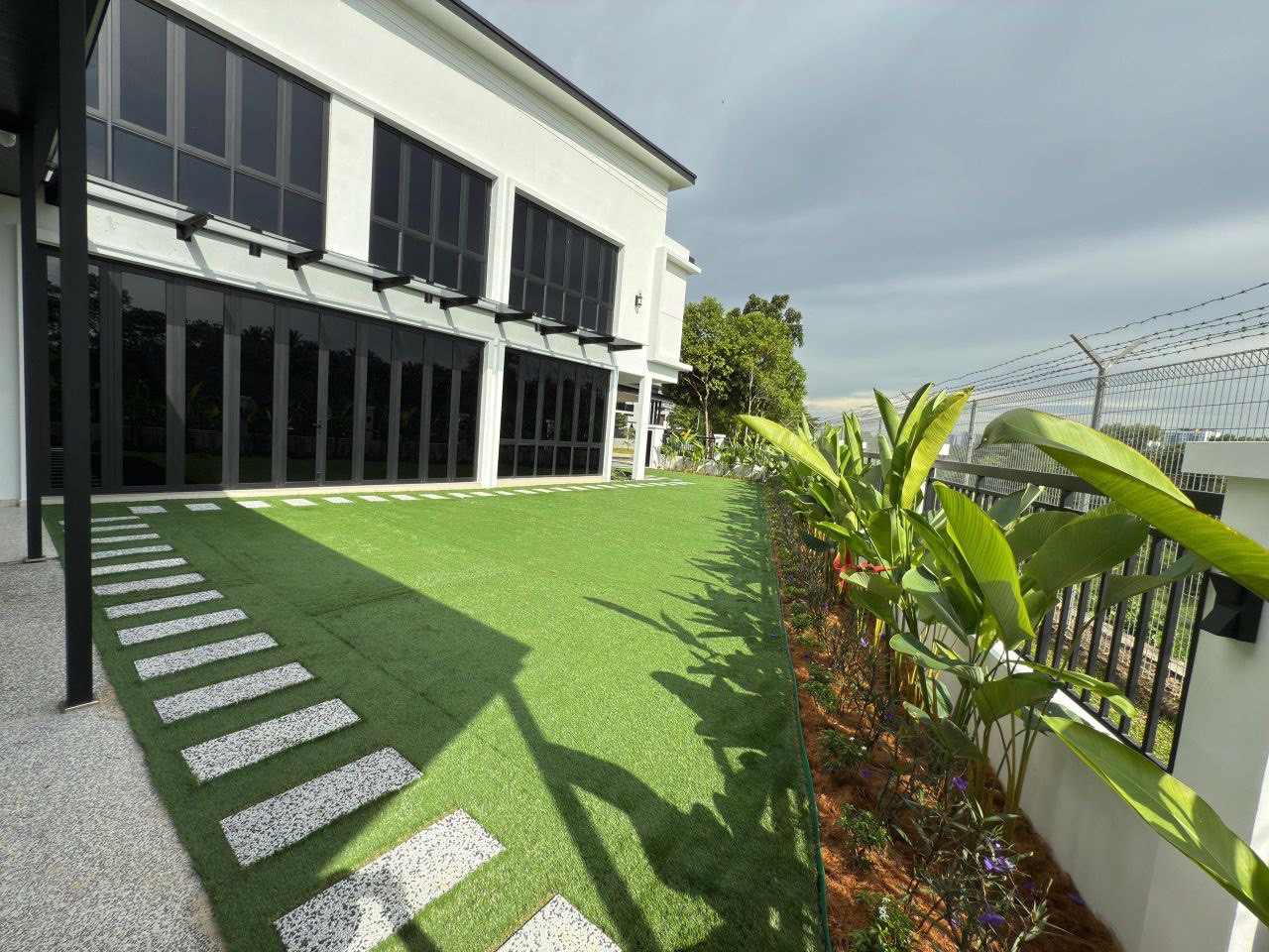 @MZ Landskap Nurseri Benut