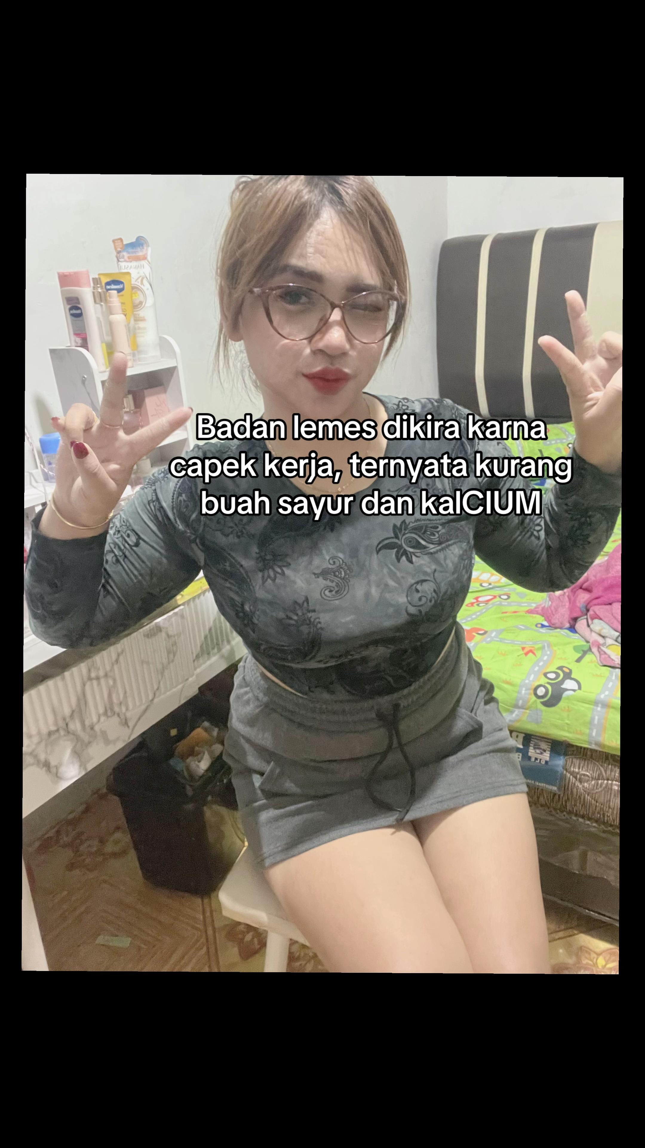 @julia frinella sari