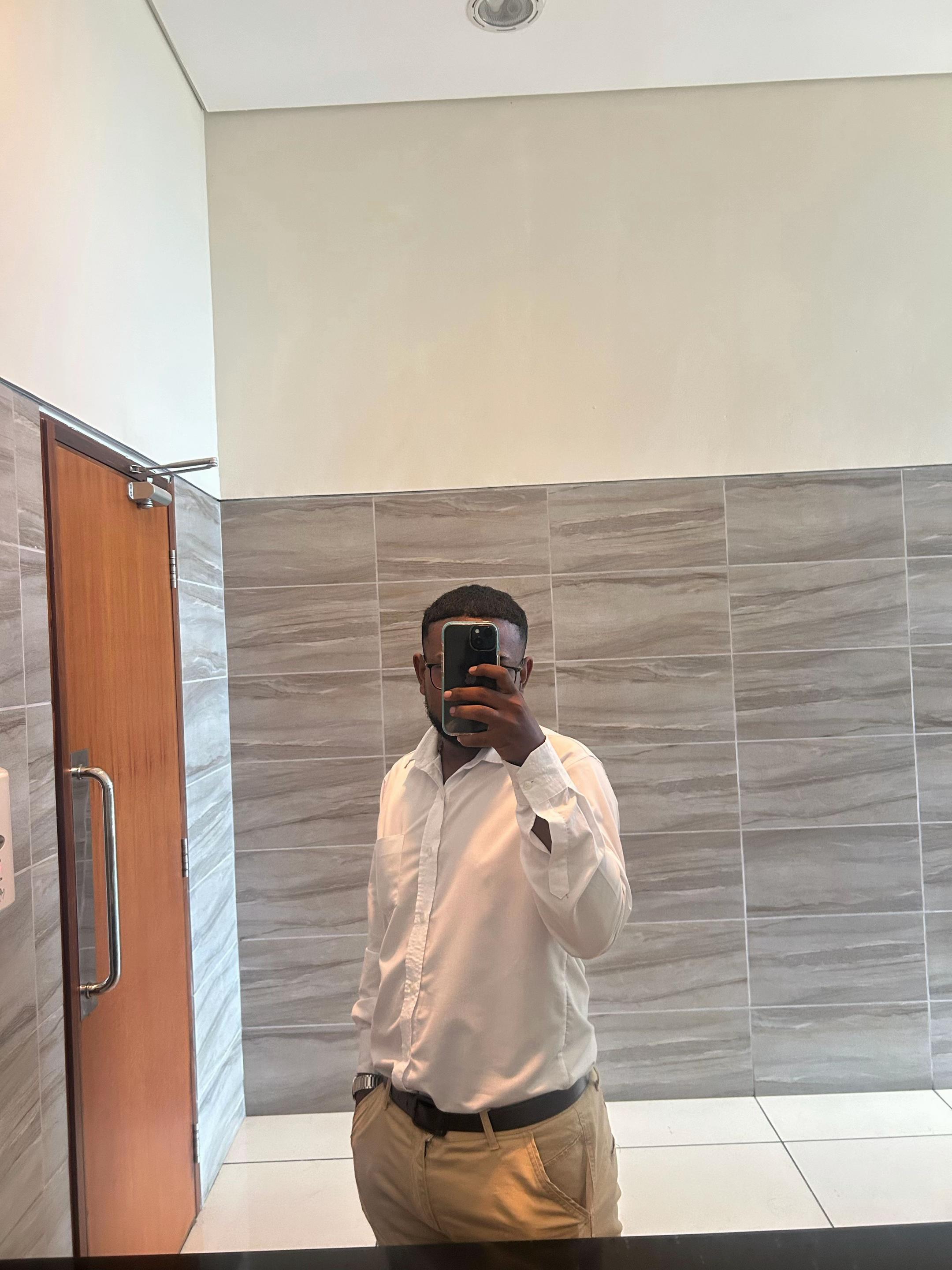 @Isma&euml;l
