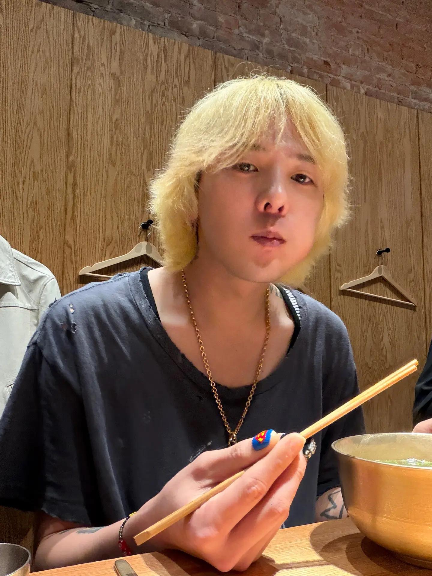 @LantỏasựđángyêucủaKwonJiYong