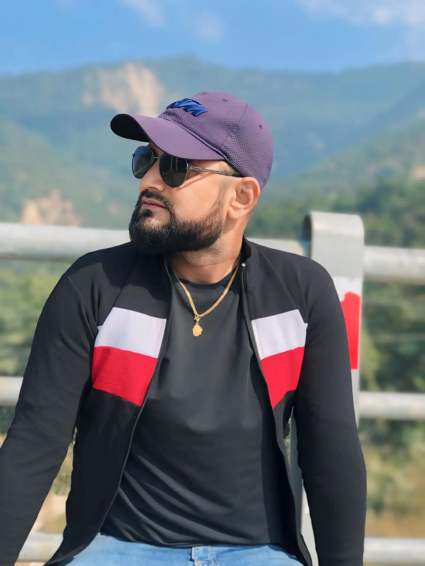@Richachhetri
