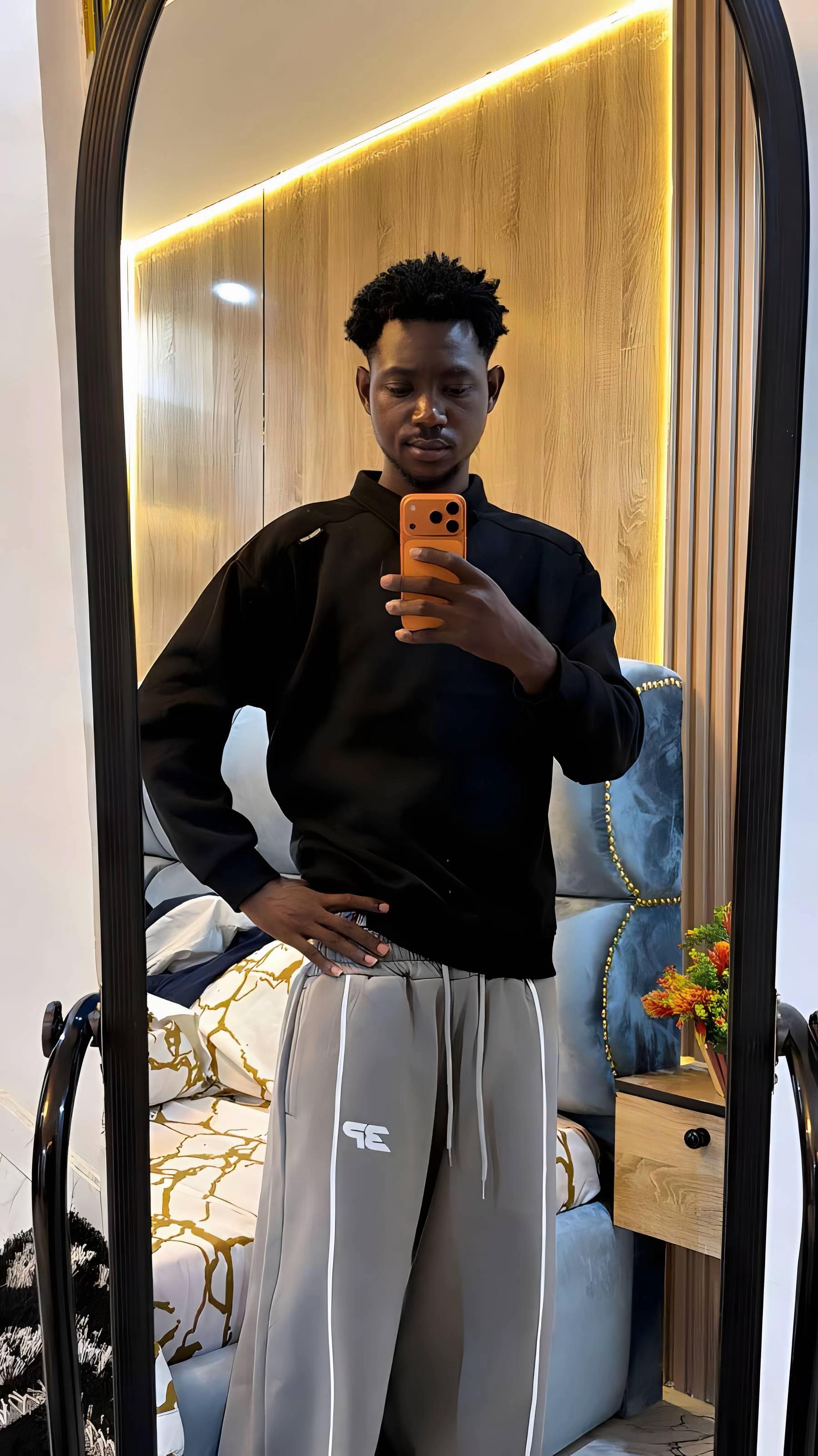 @Slim🤍🧃