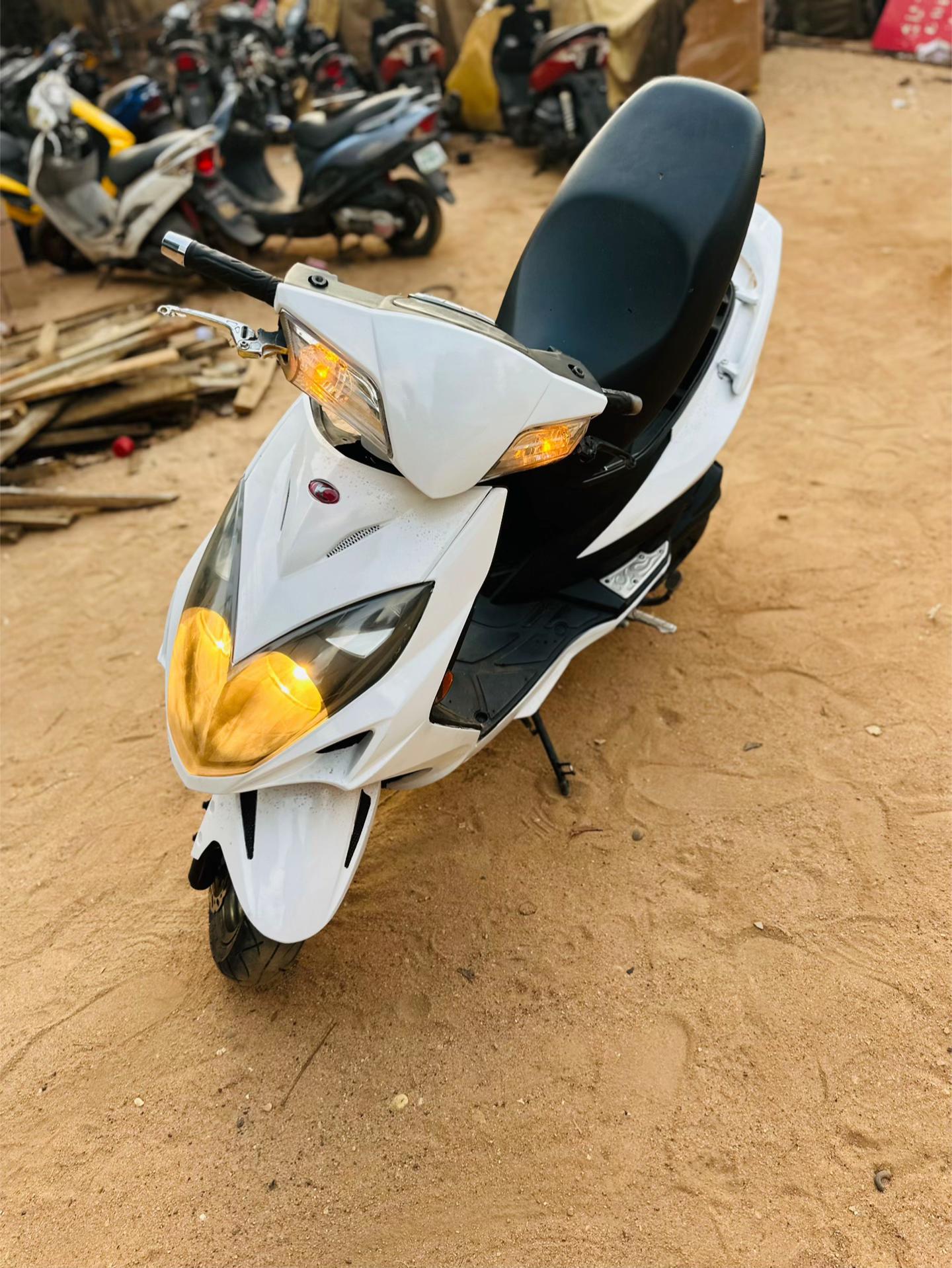 @Darian 🏍️