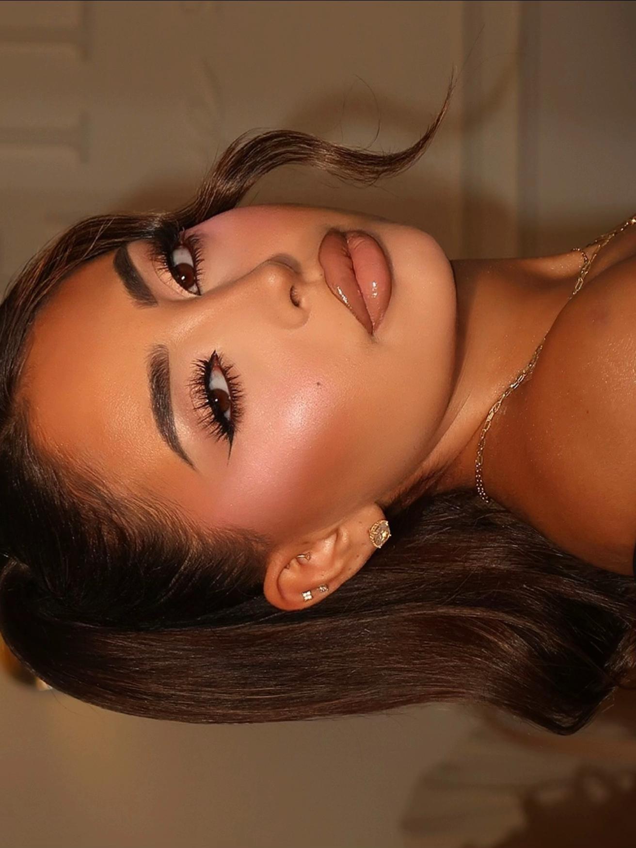 @LEILA&rsquo;S MAKEUP STUDIO
