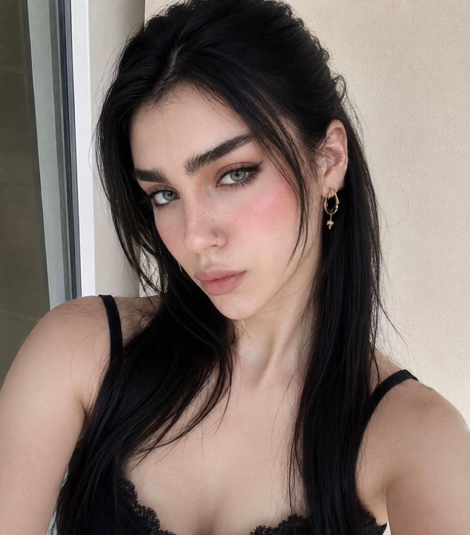 @eiryica