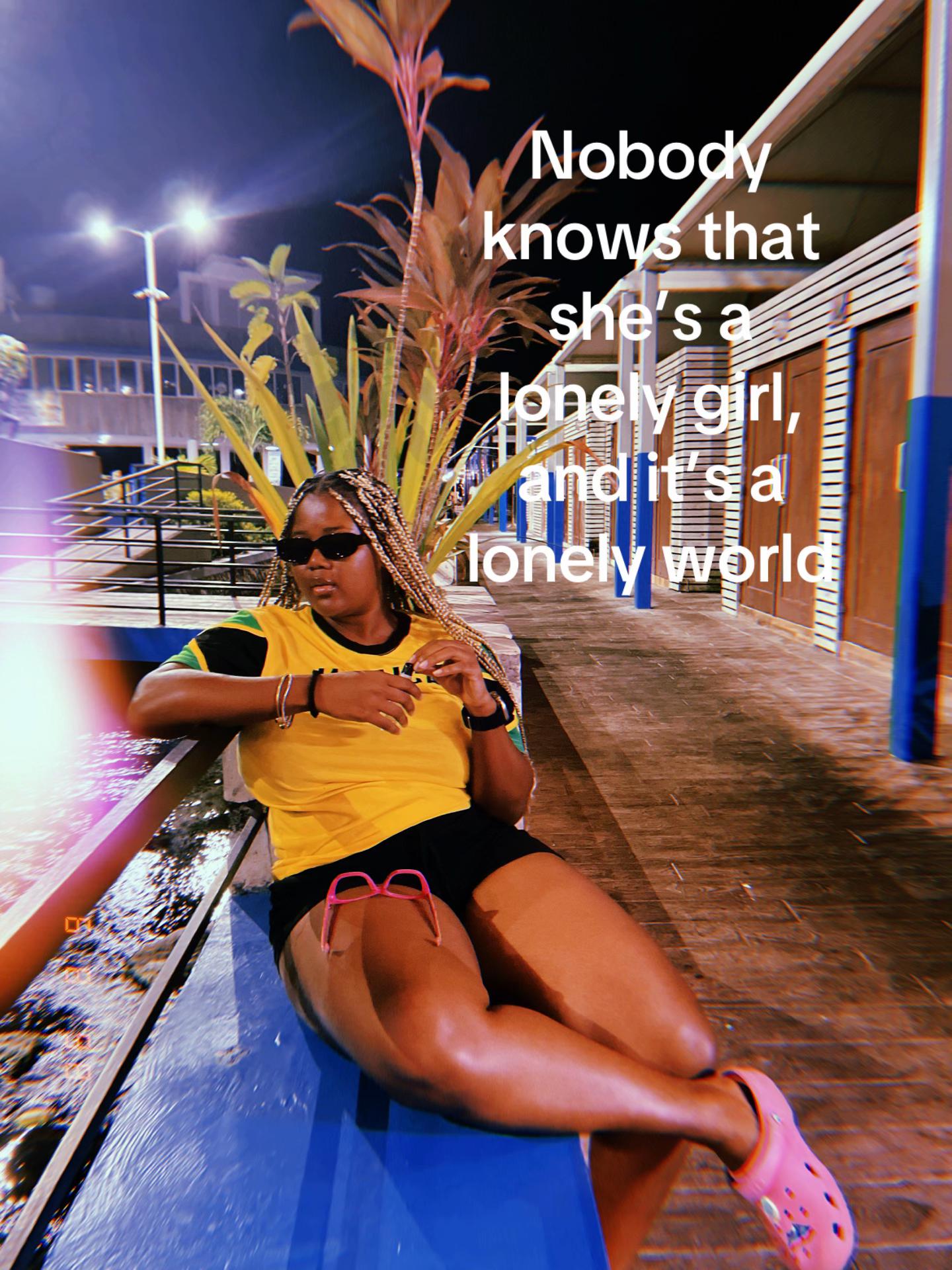 @honeybunzz.xo
