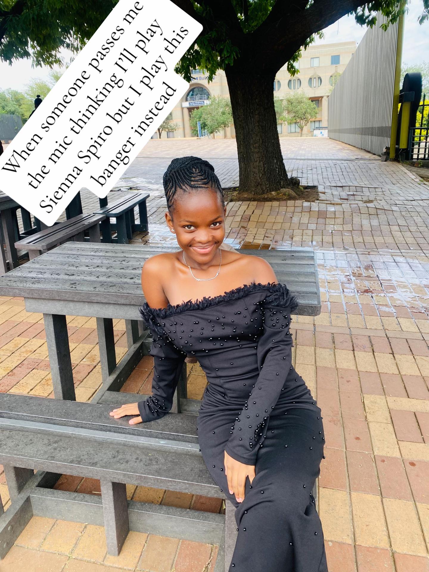 @mbali_zamangwane