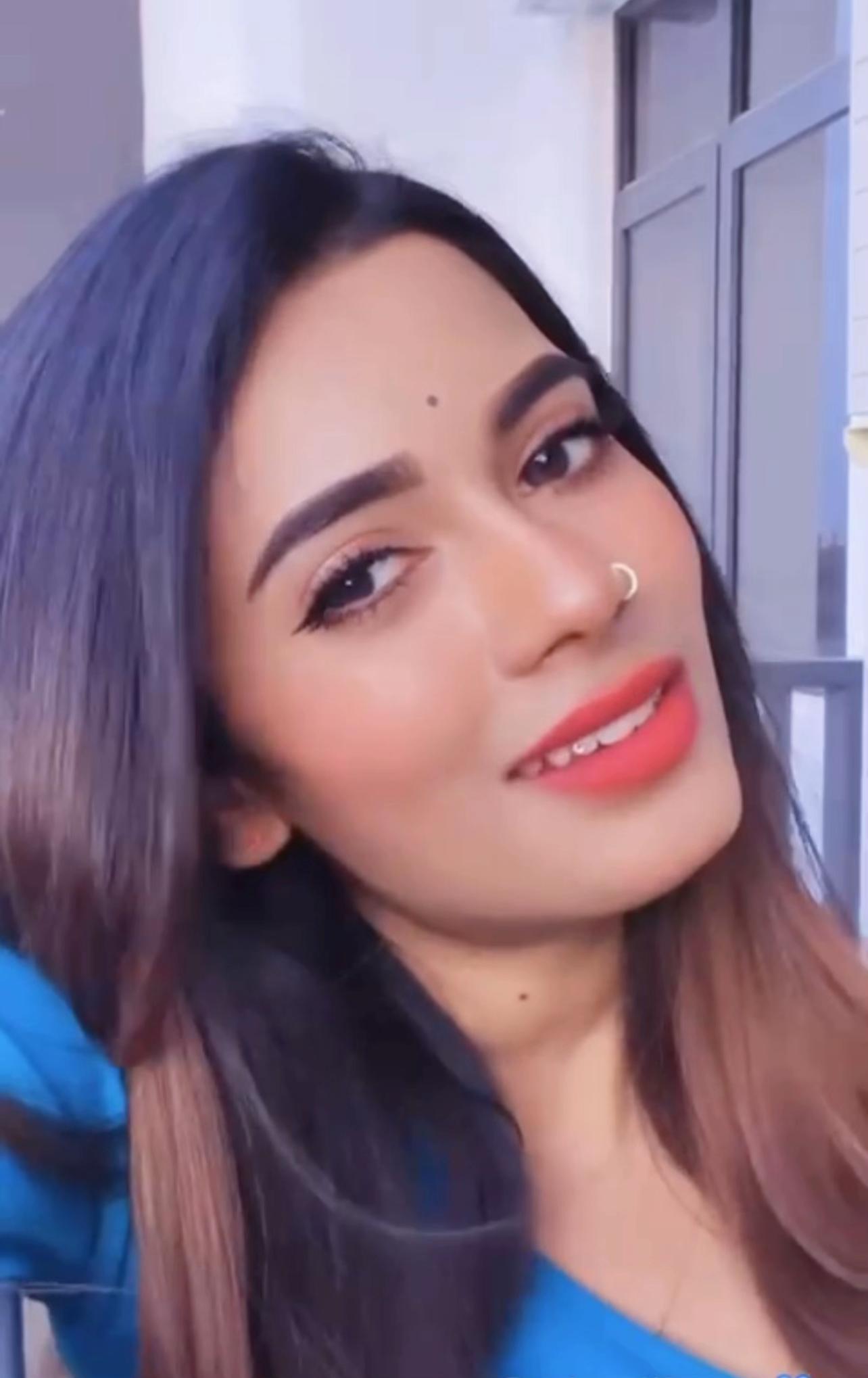@SHALiNi