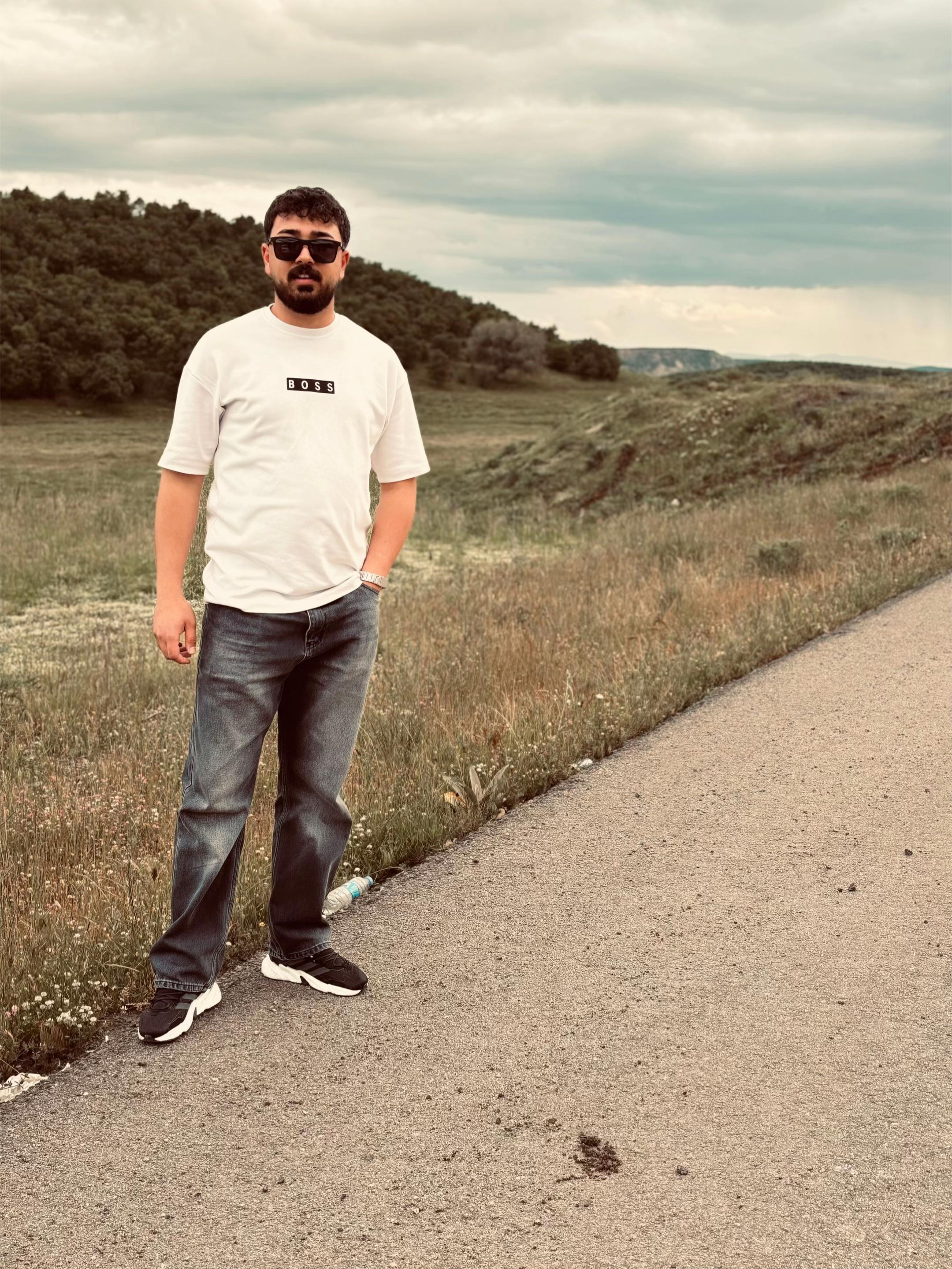 @Ömer bulut... ✌🏻
