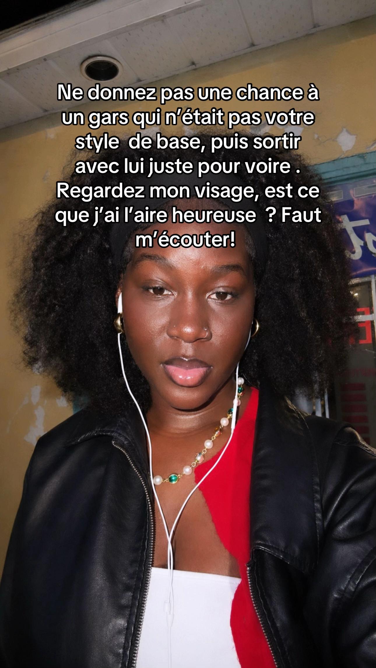 @CHLO&Eacute;EE 💕🇨🇲
