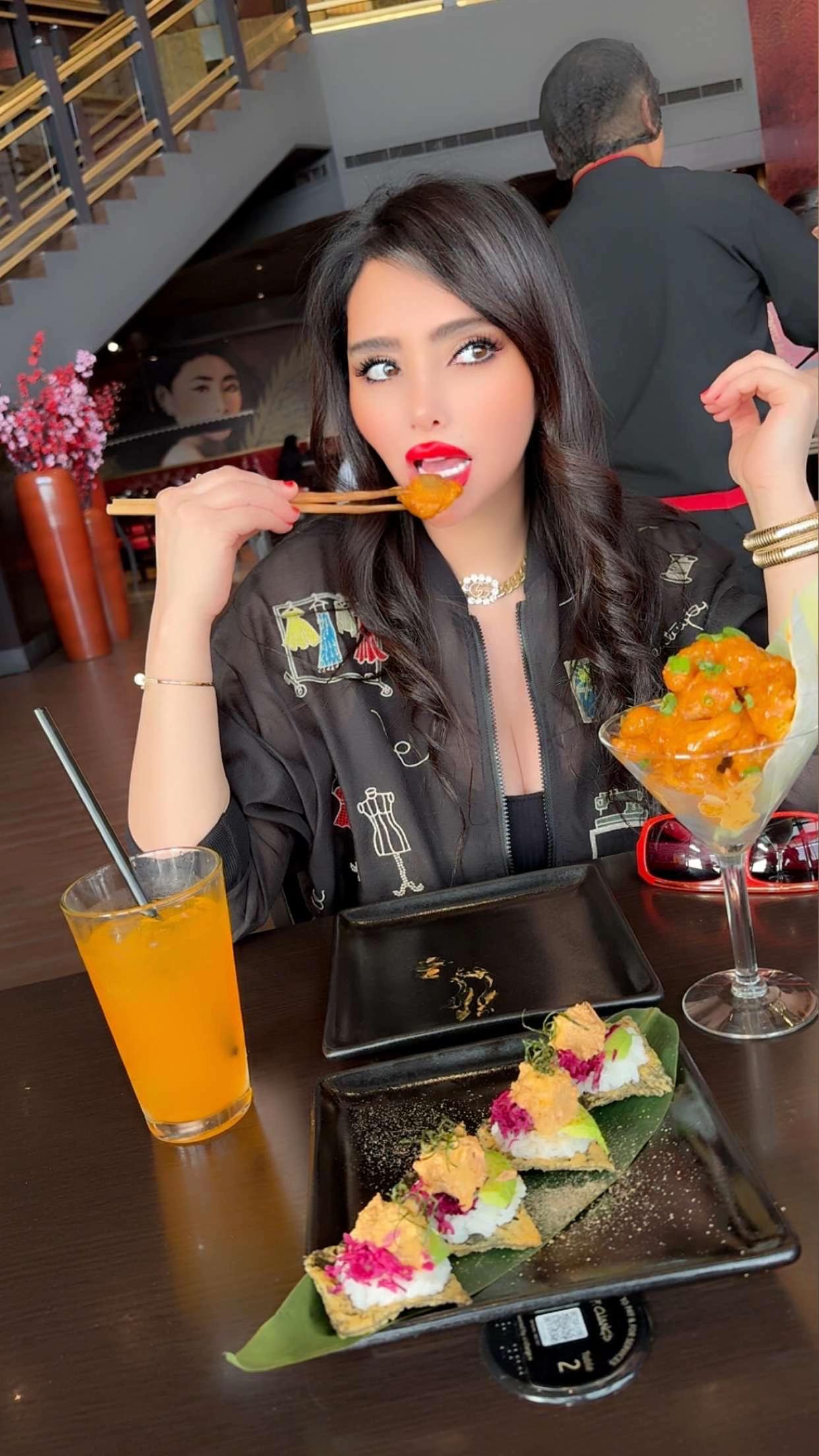 @๐ฐ๐ผุงูุนููุฏ ุงูุนูุฒู ๐ฐ๐ผ