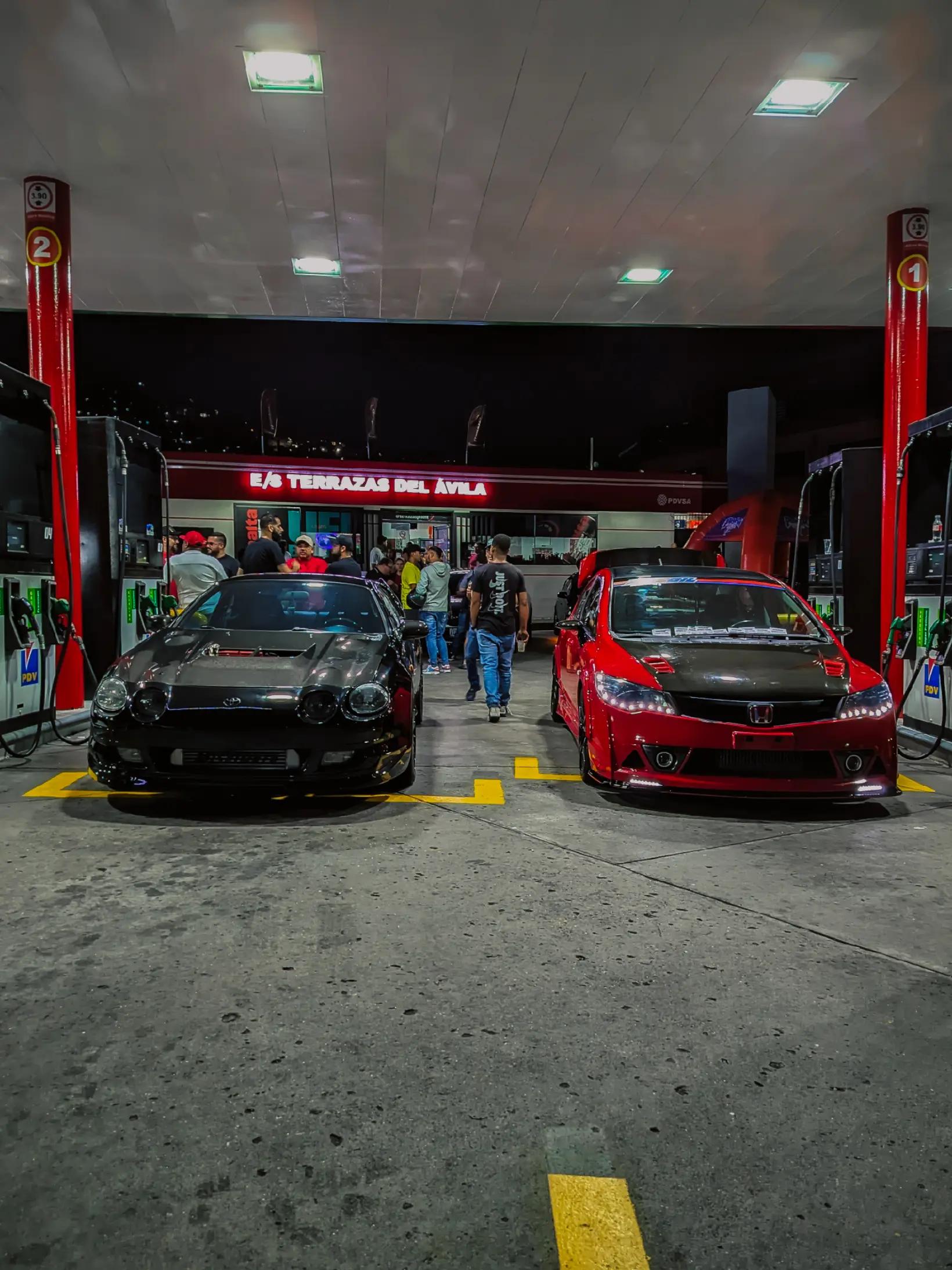 @Paradise Cars