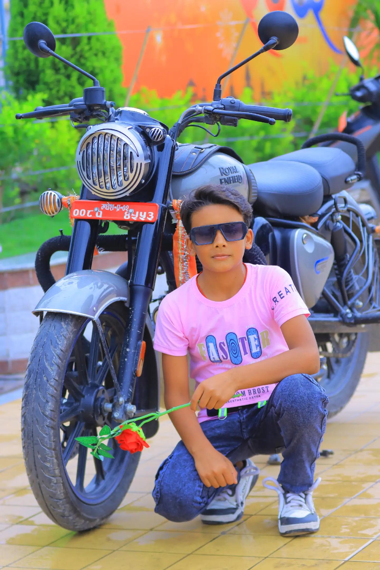 @ᴹᴿ°᭄MANOJ⁰⁰⁷࿐