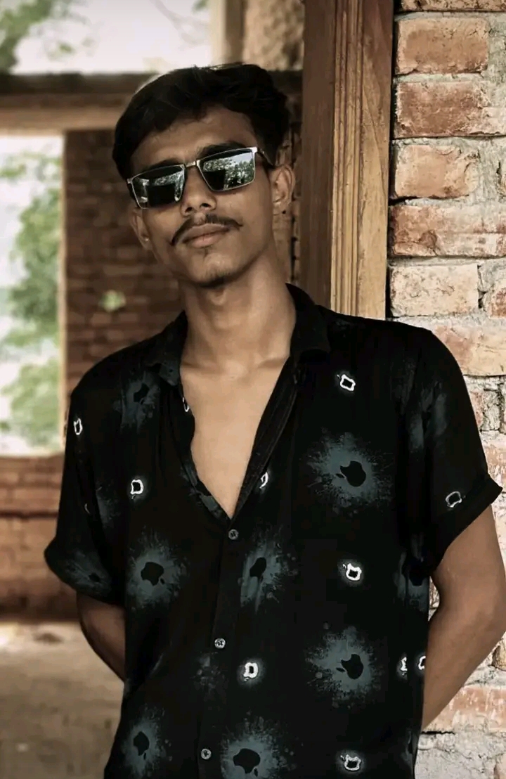 @➼J).. 😈.. 🤖