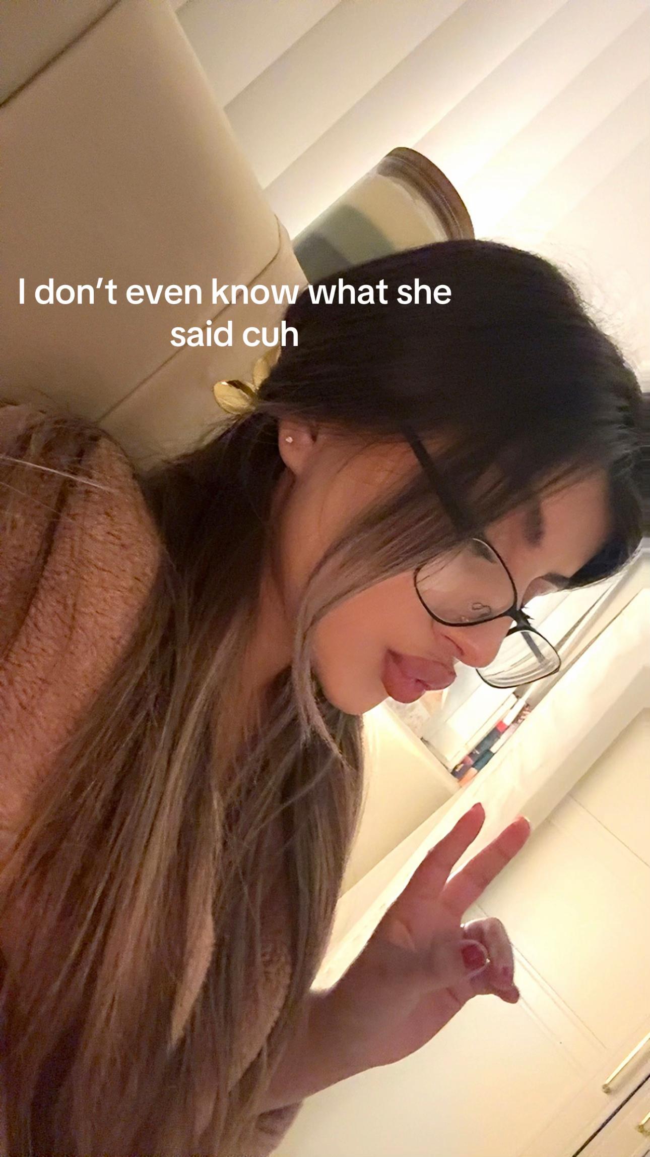 @hs 🌙