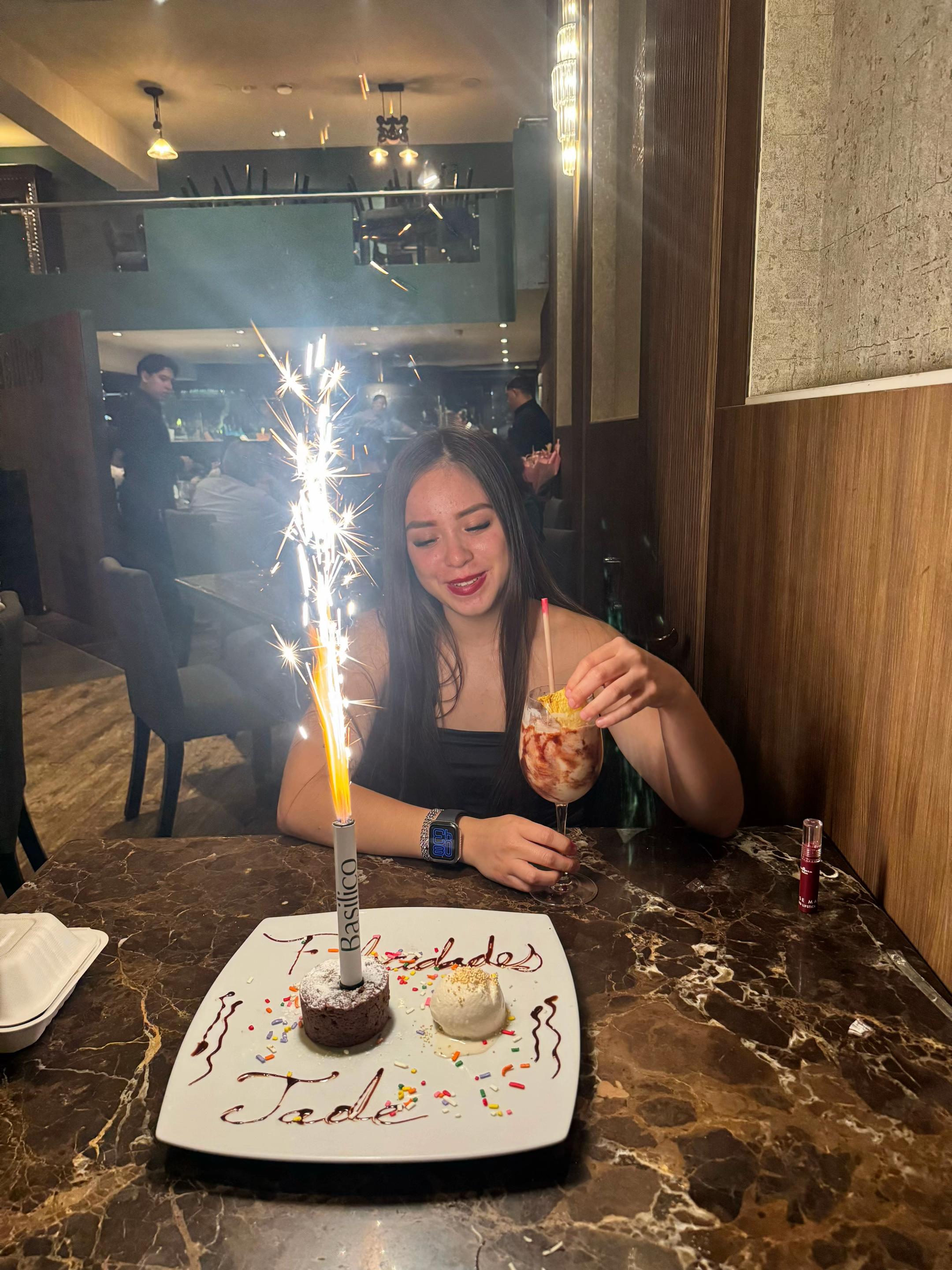 @𝓙𝓪𝓭𝓮 𝓱𝓮𝓻𝓷𝓪𝓷𝓮𝔃✨