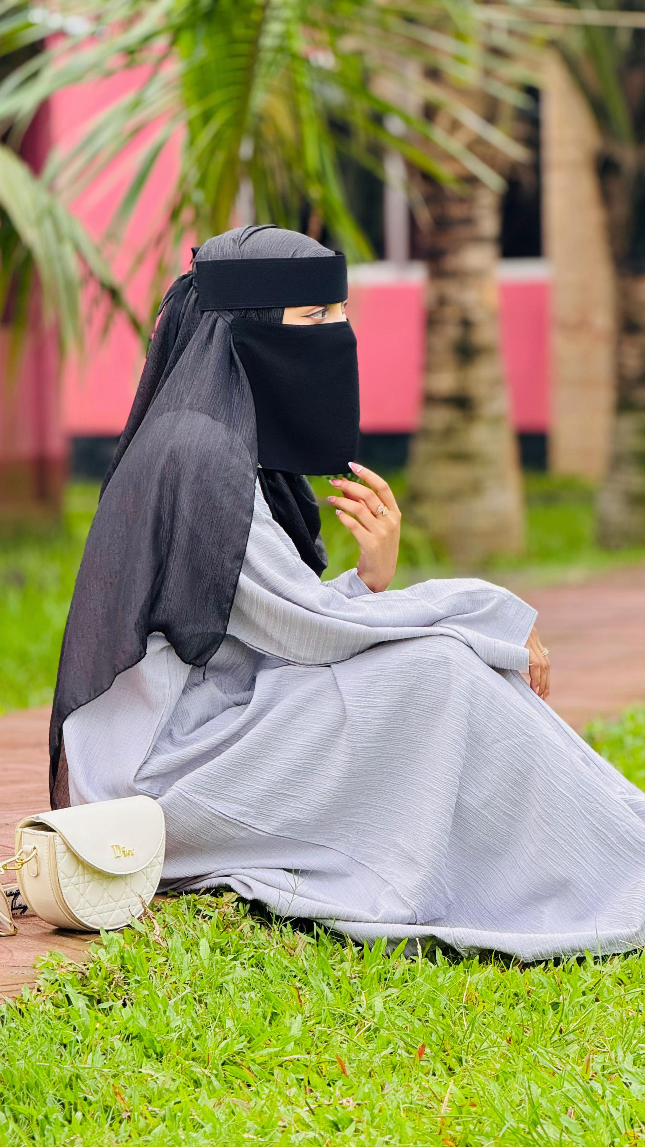 @Musfika's Outfits