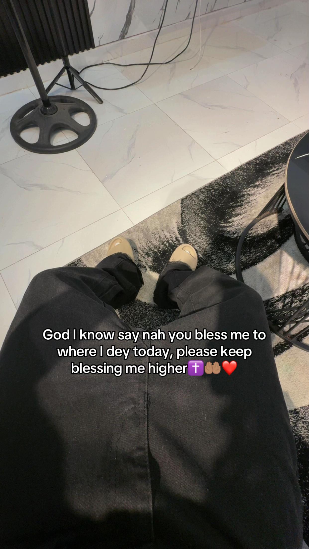 @Lil becca 🦅