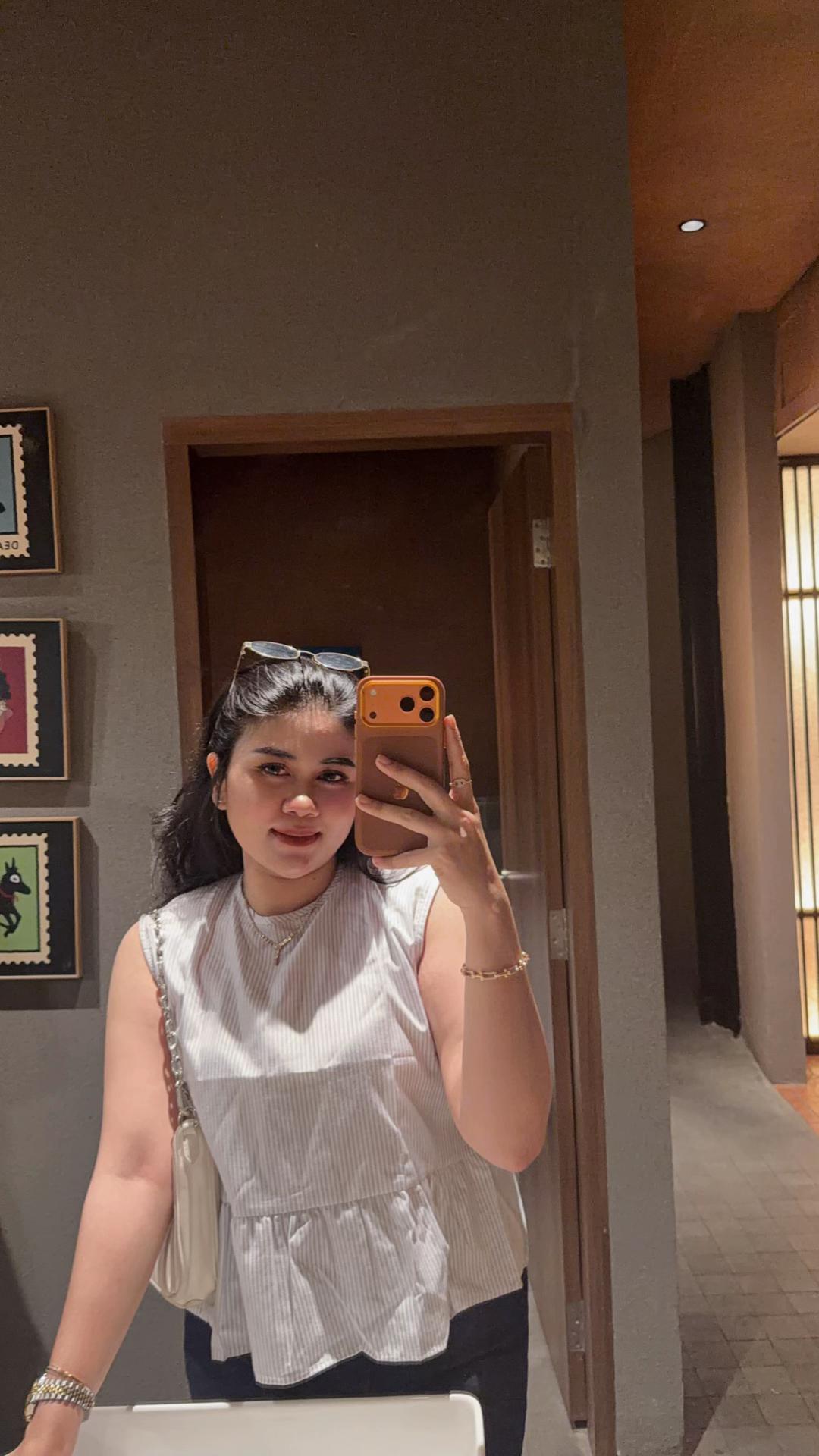 @lisaolshope01