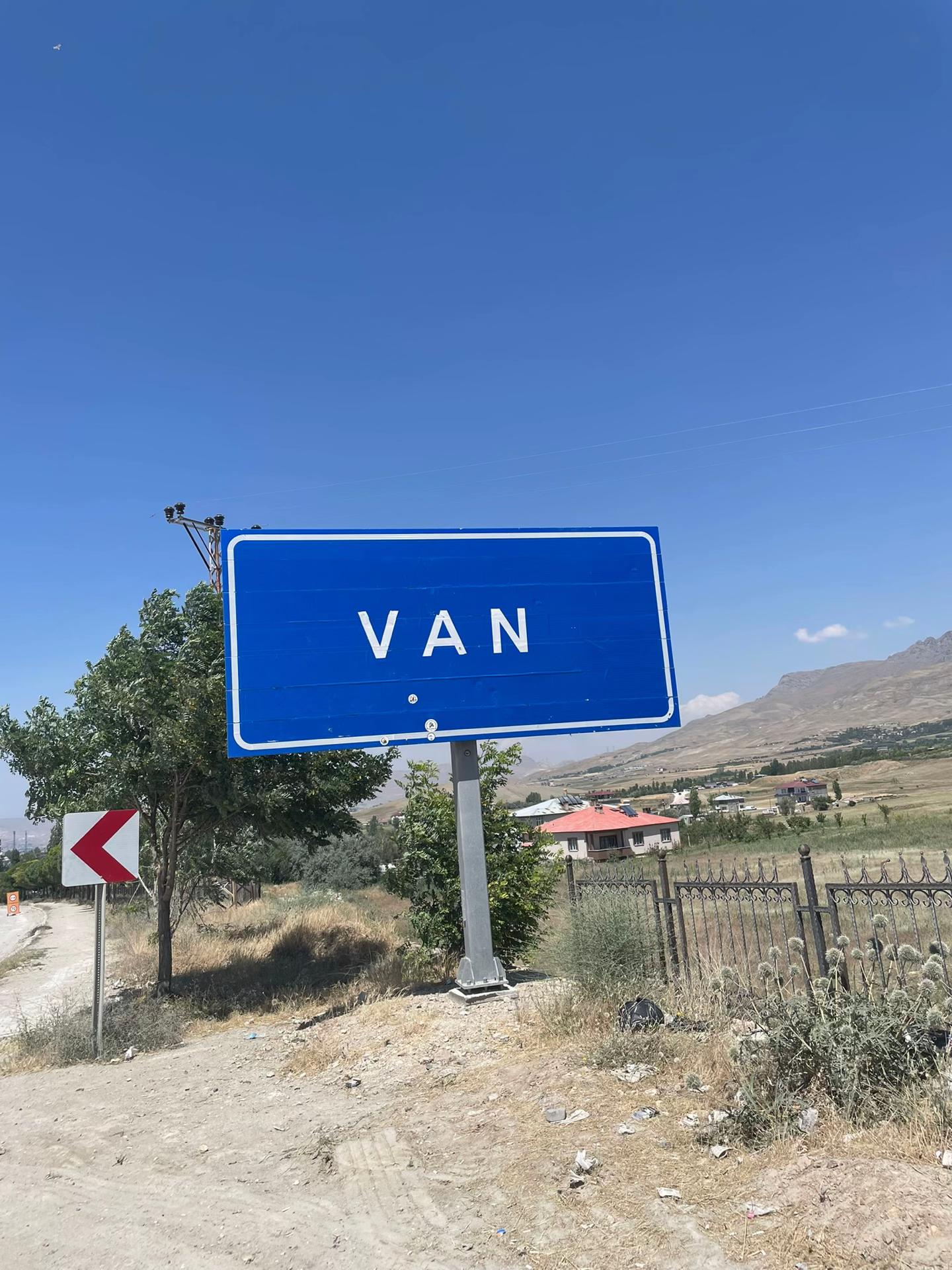 @Uğur