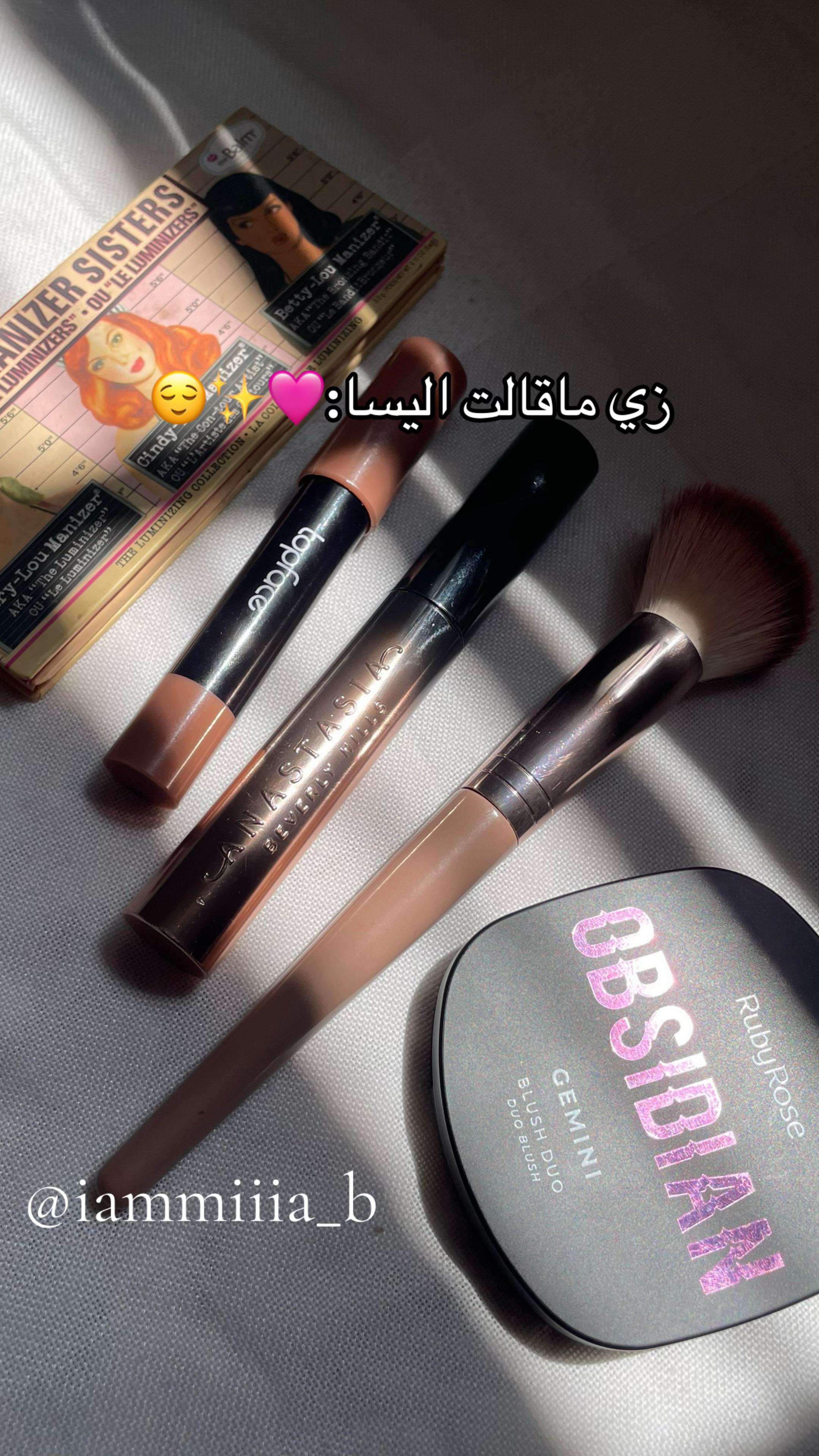 @𝗠𝗶𝗮𝗮🌸🌷